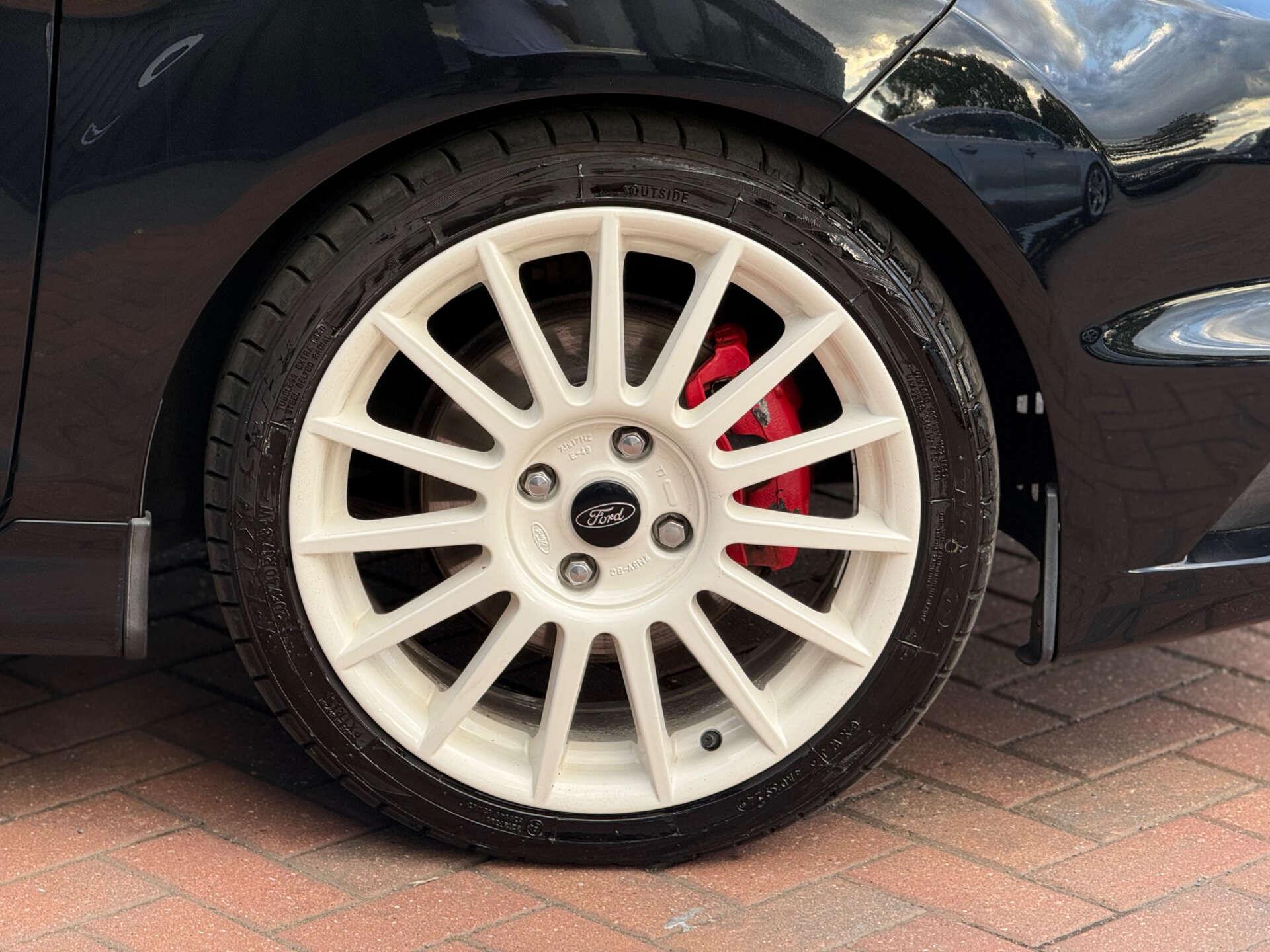 Ford Fiesta view 17