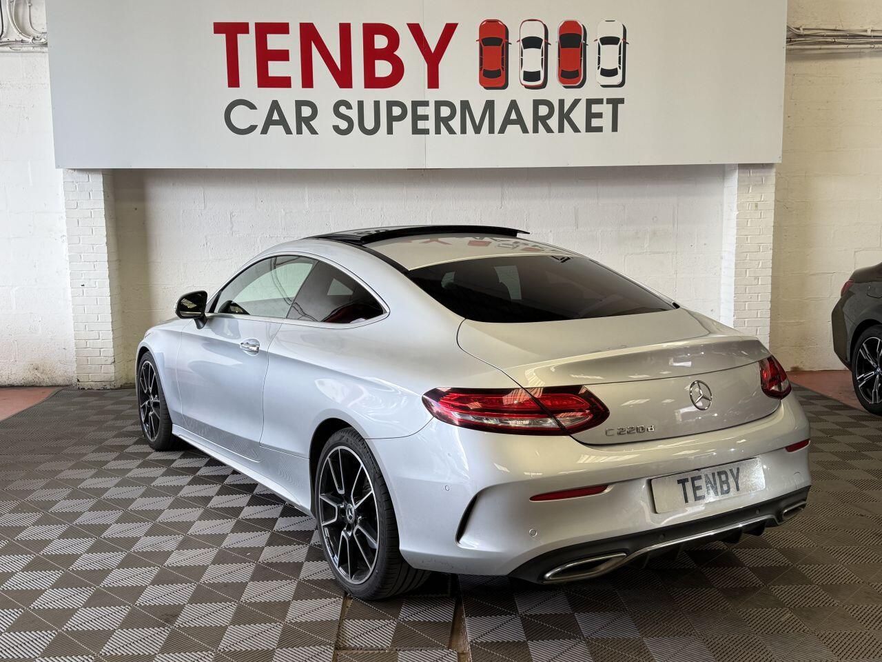 Mercedes-Benz C Class view 7