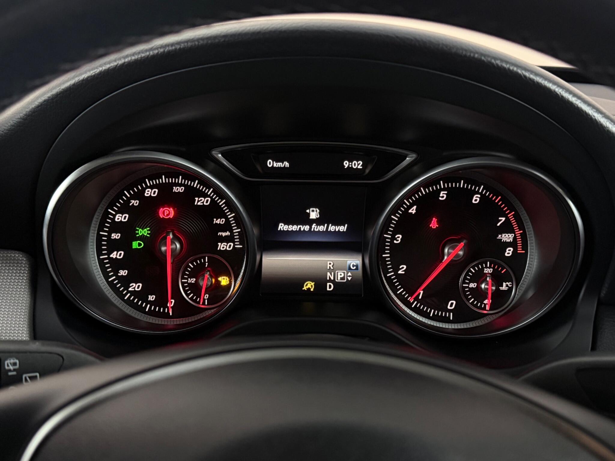 Mercedes-Benz GLA view 14
