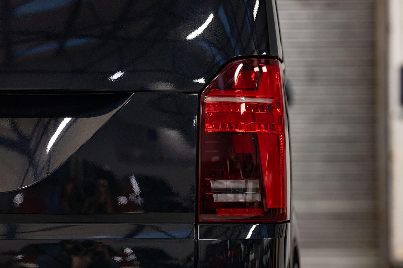 Volkswagen Transporter view 69