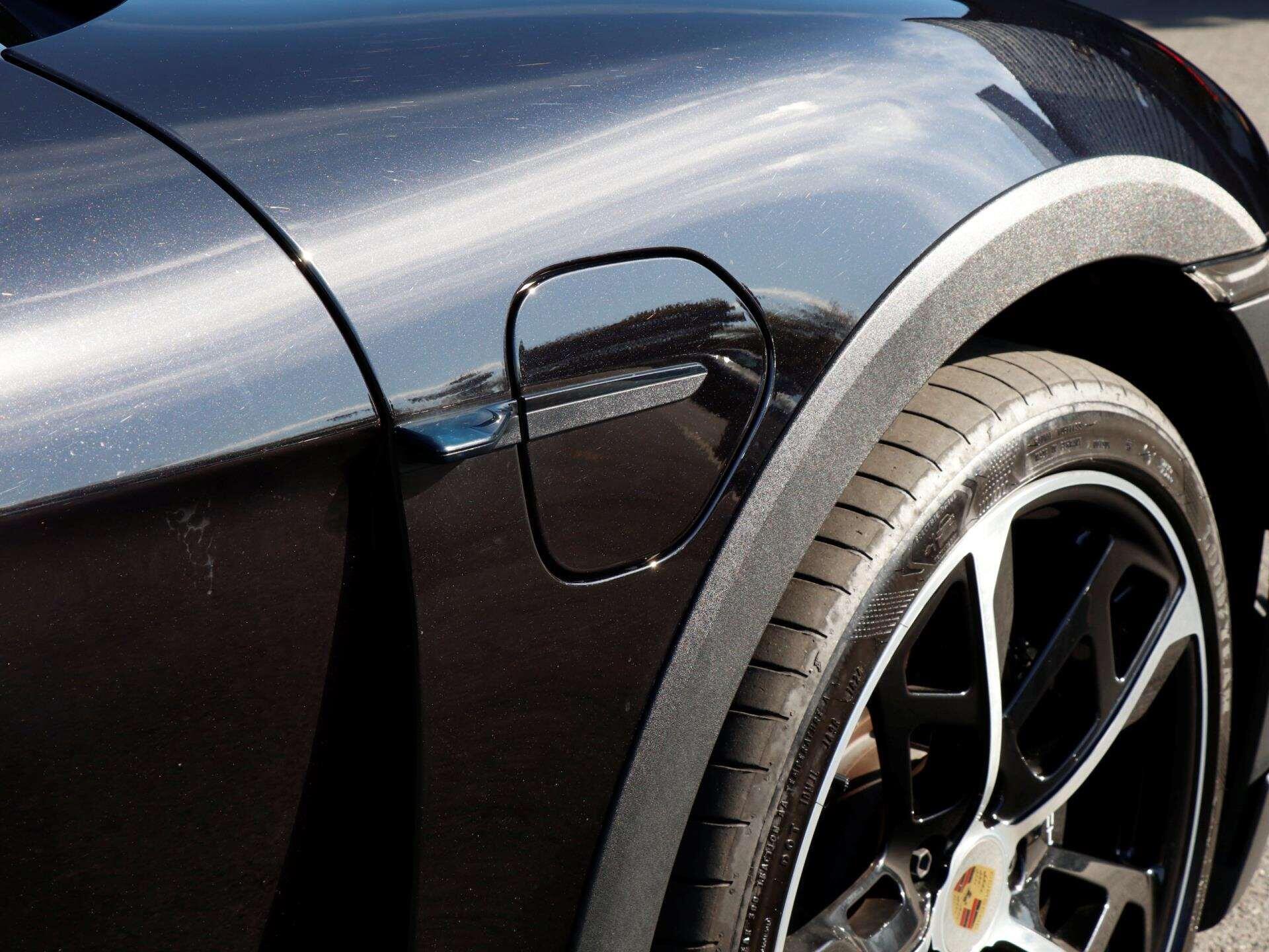 Porsche Taycan view 33