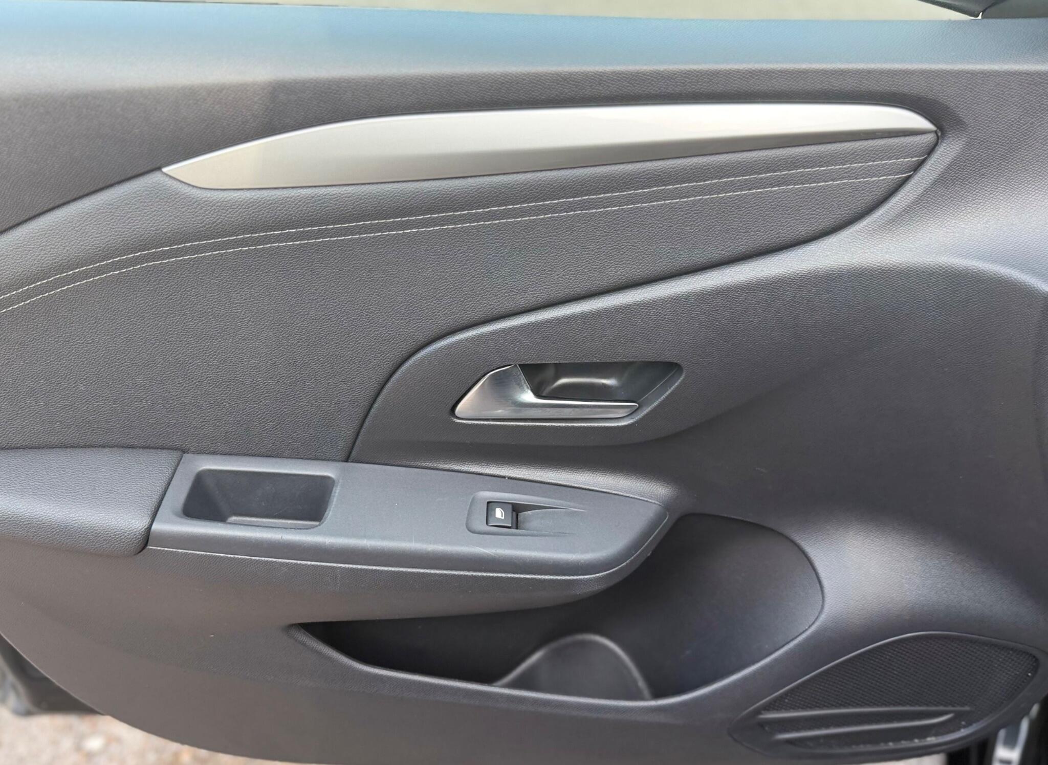 Vauxhall Corsa view 13
