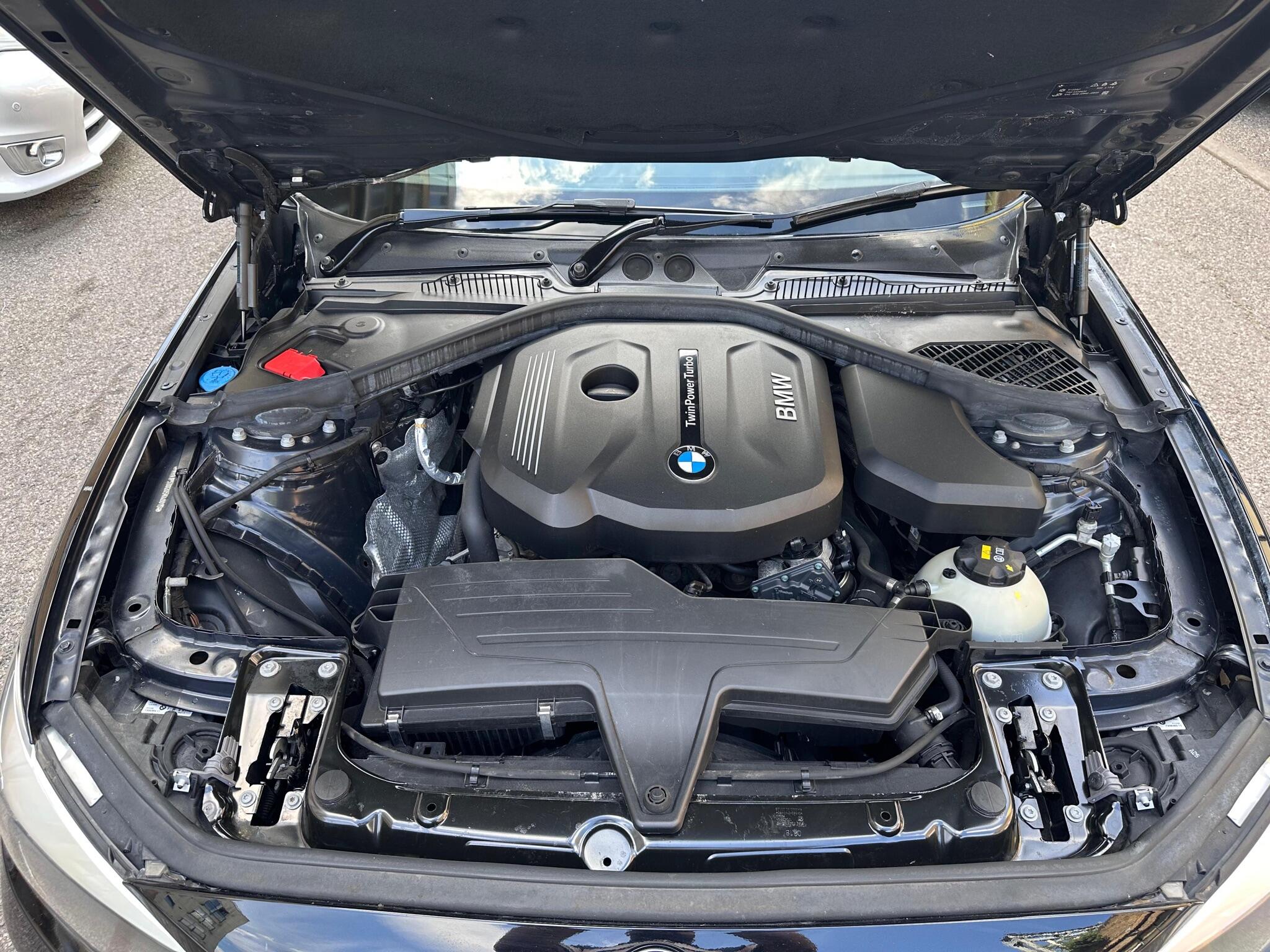 BMW 1 Series view 26