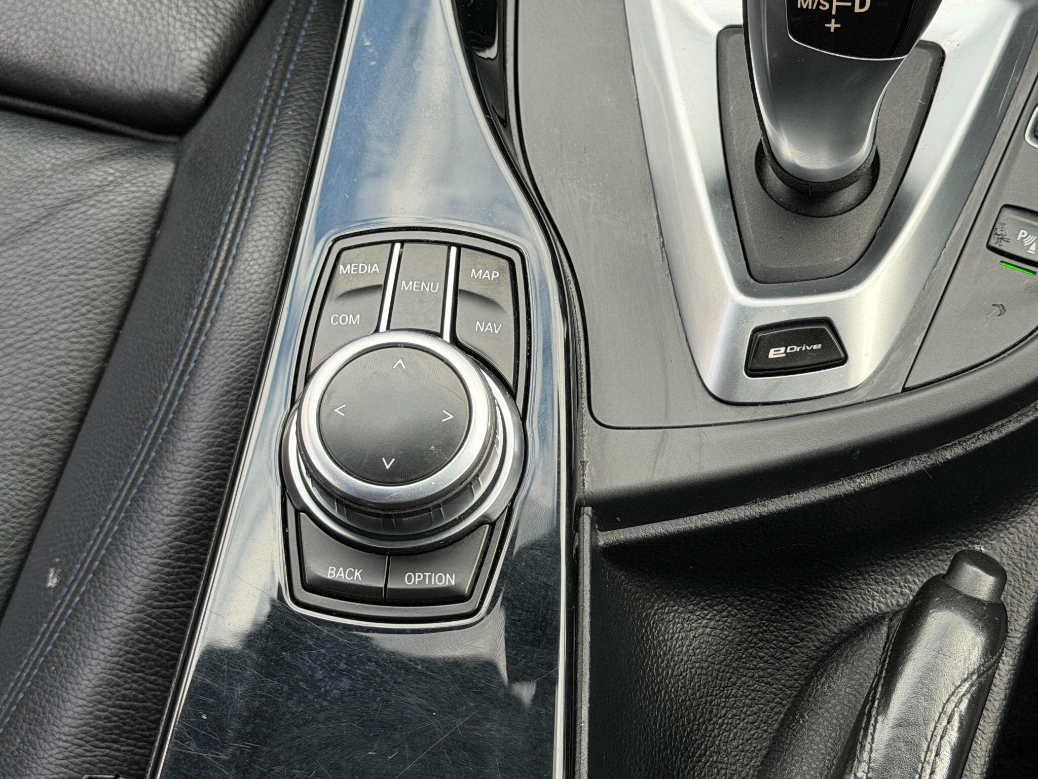 BMW 3 Series view 36