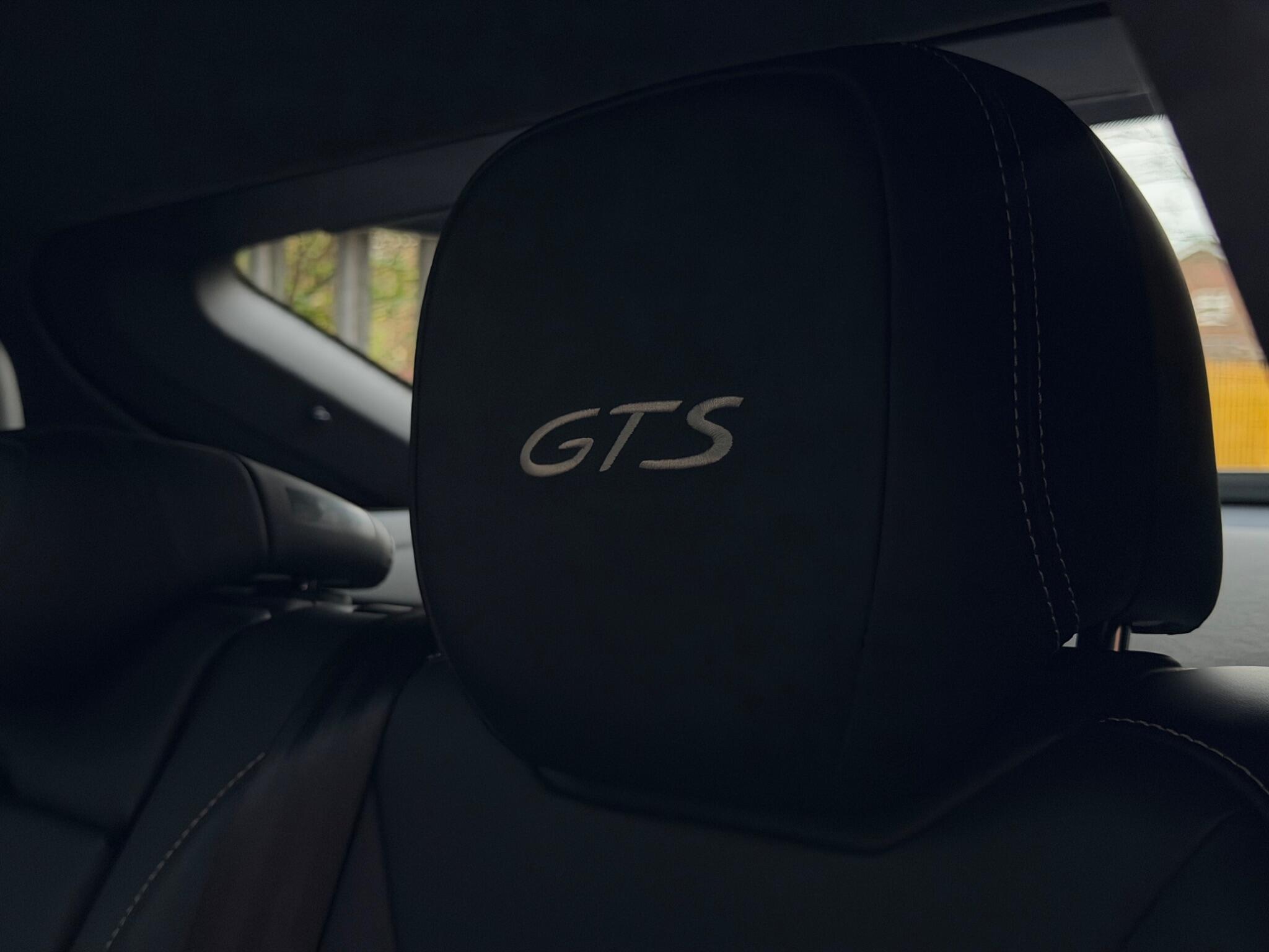 Porsche Cayenne view 66