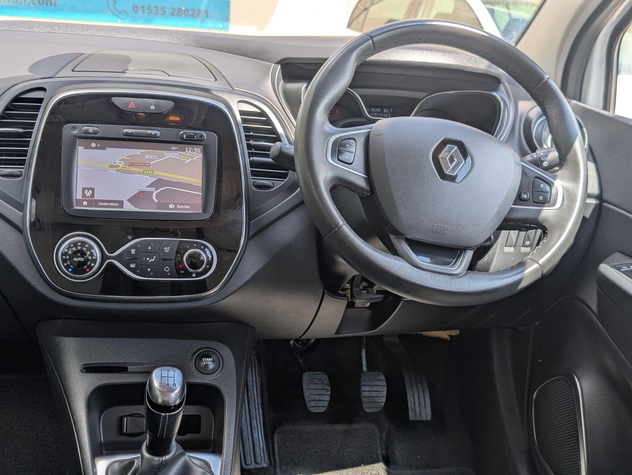Renault Captur view 22