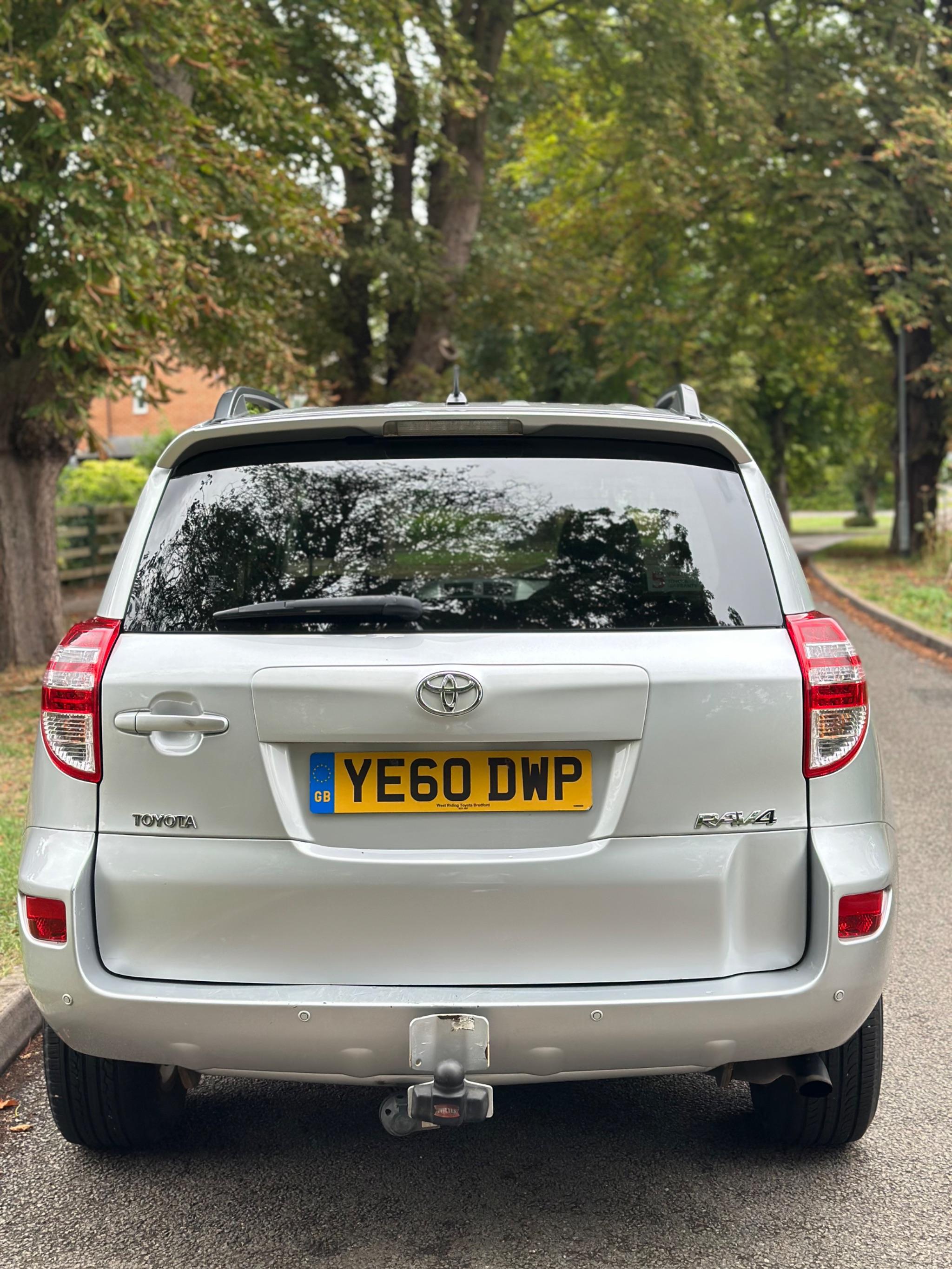 2010 Toyota RAV4 image 5