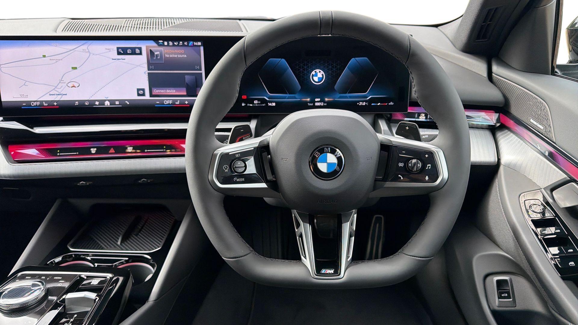 BMW 5 Series view 5