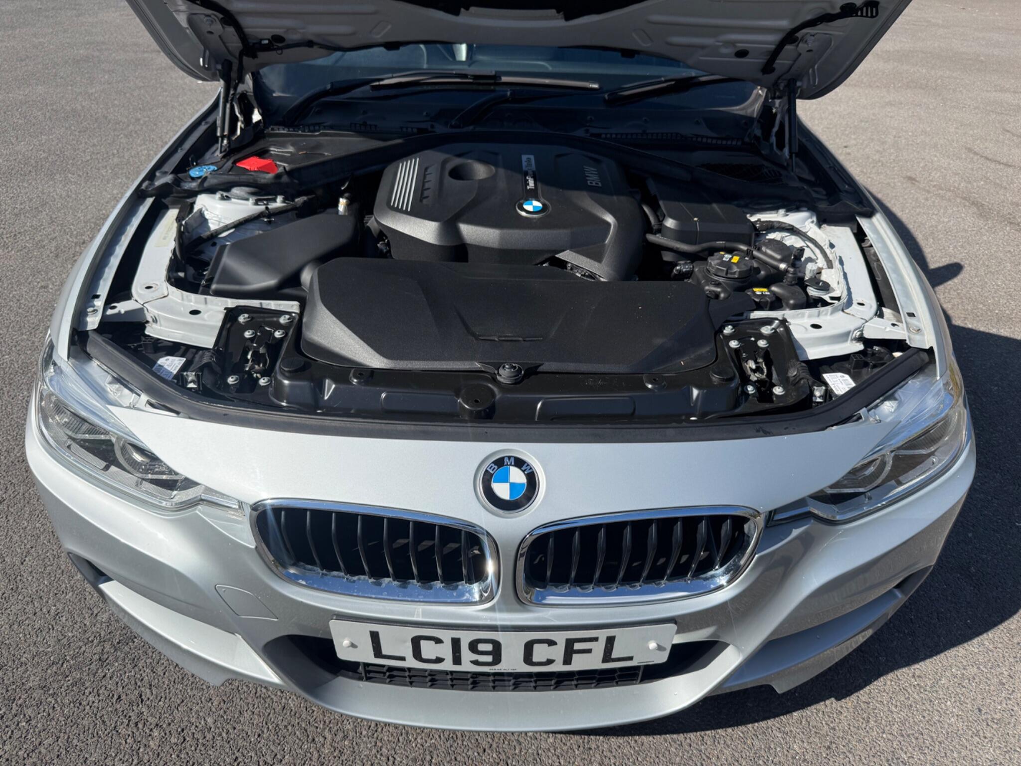 BMW 3 Series view 27