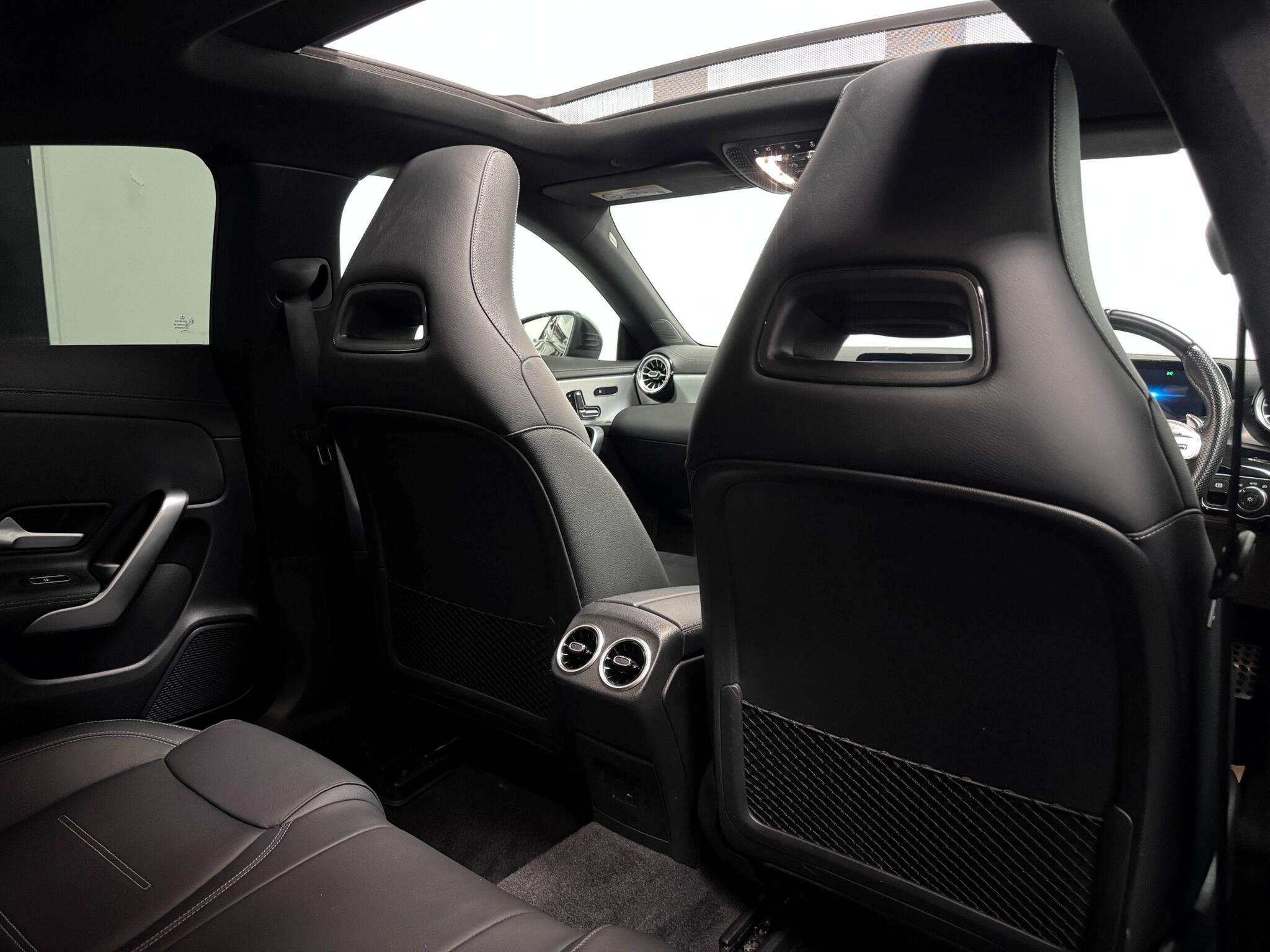 Mercedes-Benz Cla view 23