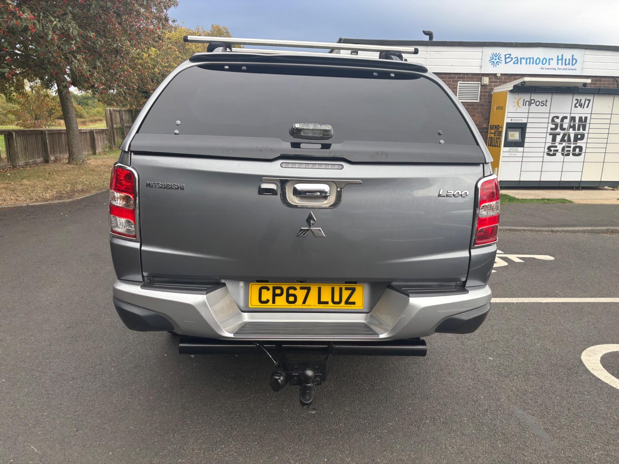 Mitsubishi L200 view 6