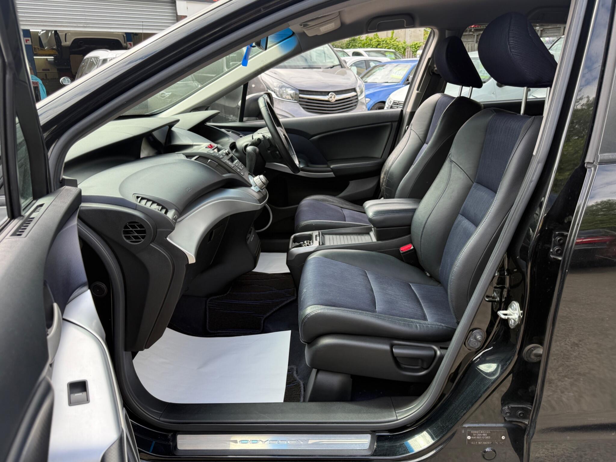 Honda Odyssey - Image 53