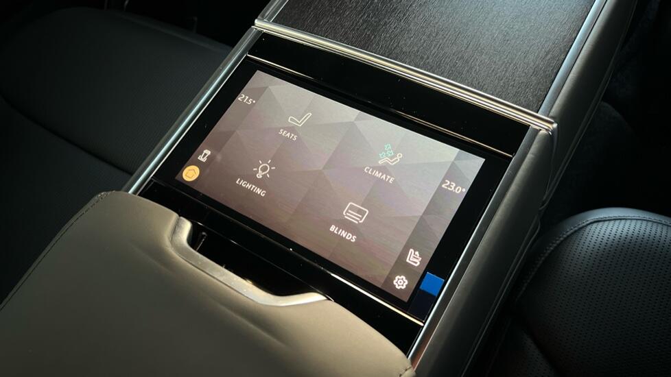 Land Rover Range Rover view 27