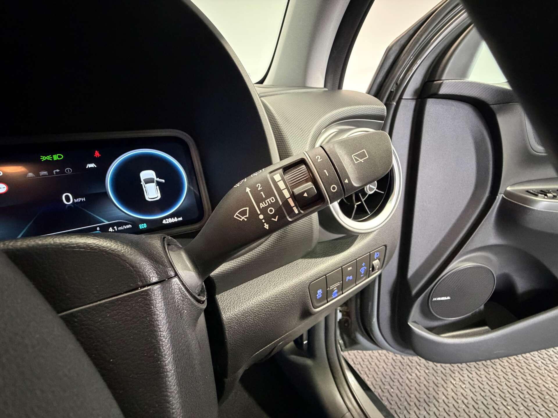Hyundai Kona view 36