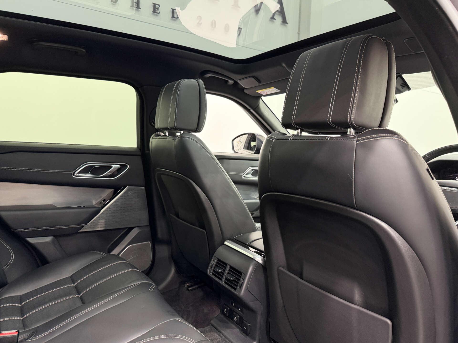 Land Rover Range Rover Velar view 16