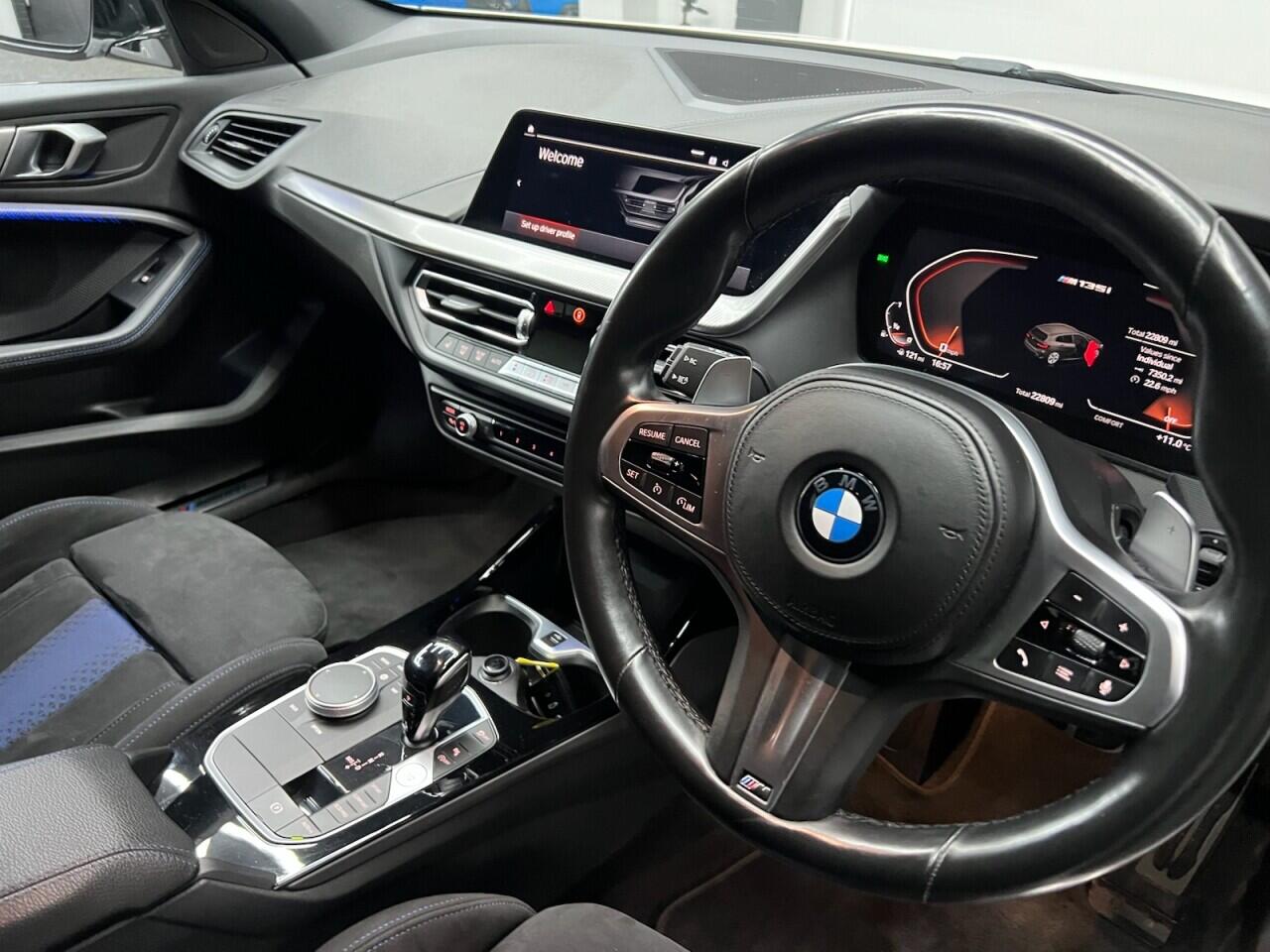 BMW 1 Series view 39