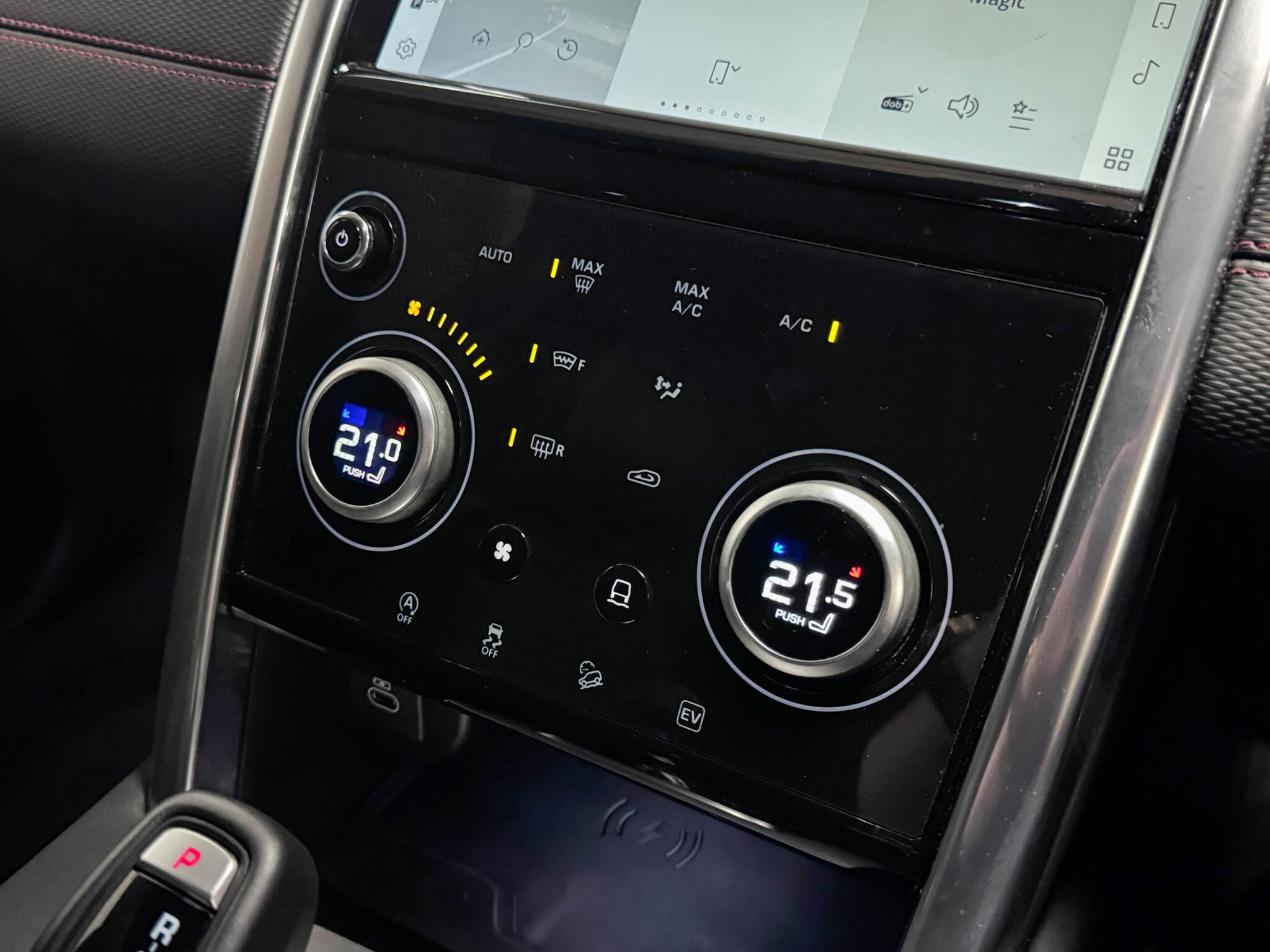Land Rover Discovery Sport view 39