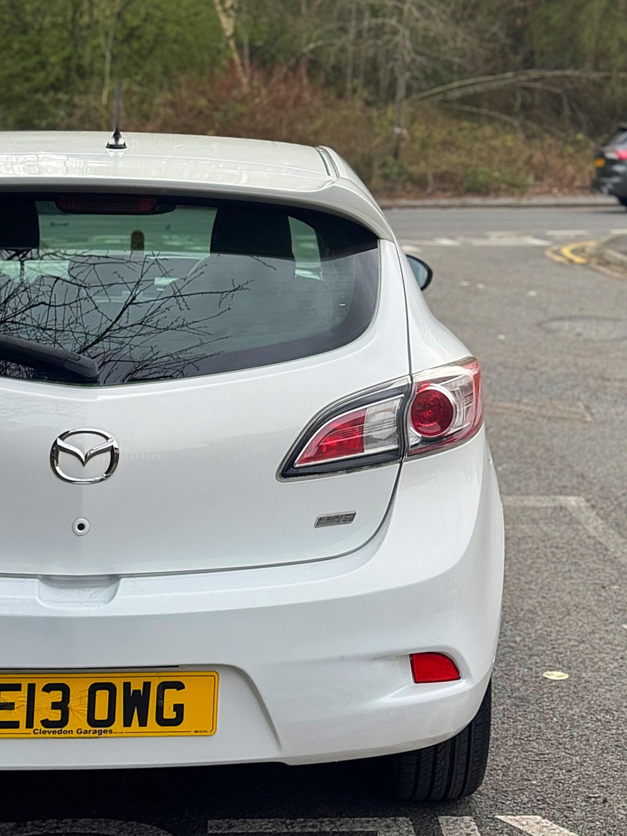 2013 Mazda Mazda3 1.6 Venture Euro 5 5dr image 28