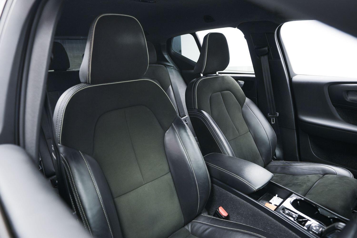 Volvo XC40 view 9