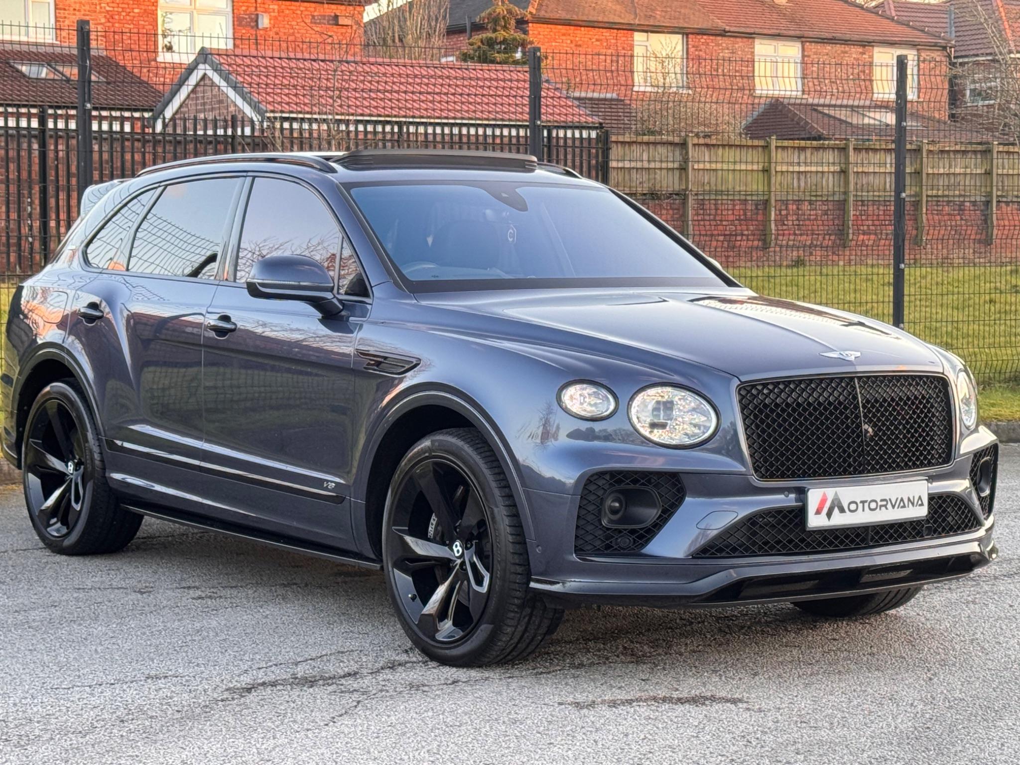 Bentley Bentayga view 9