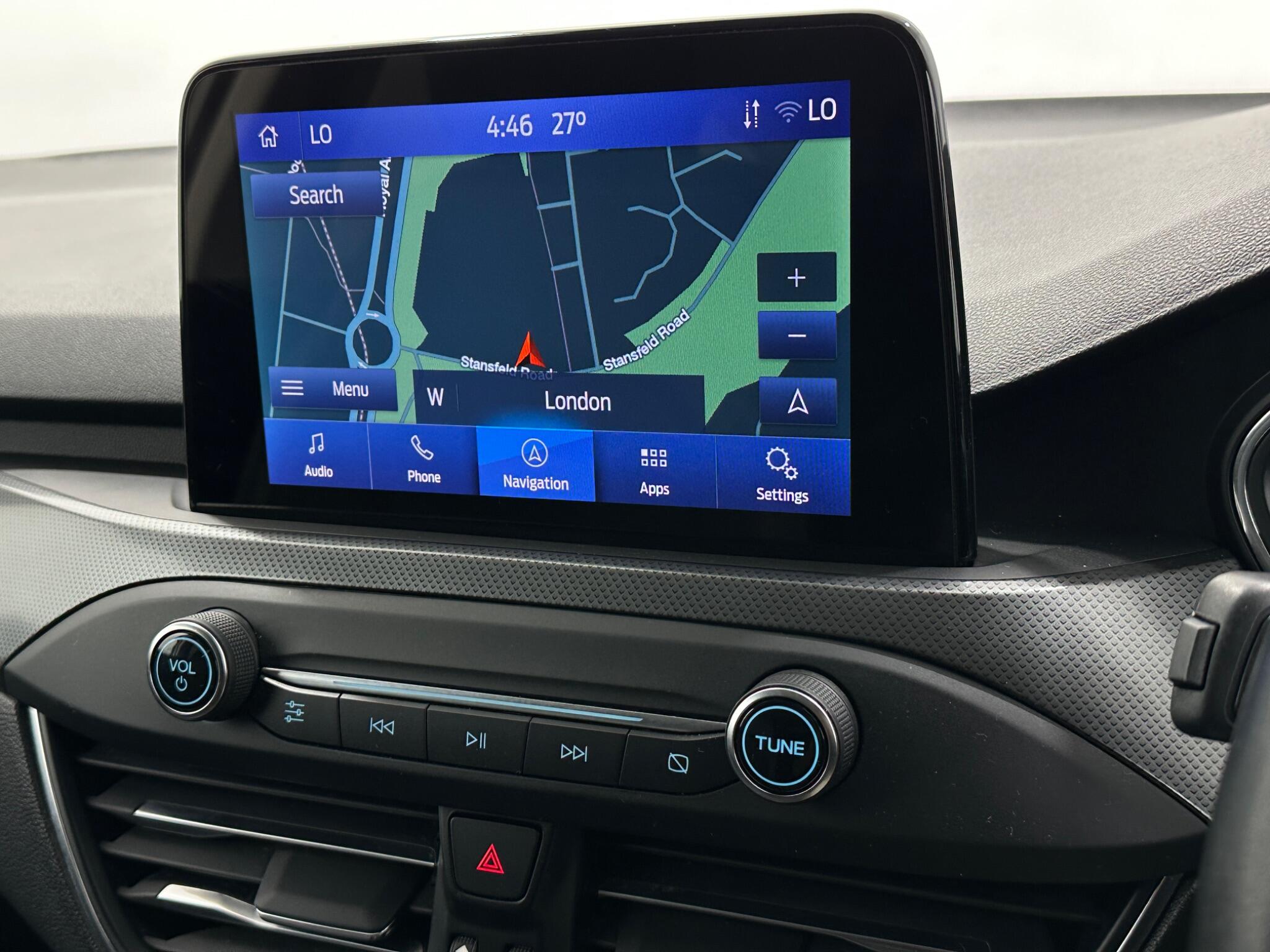 Ford Focus view 22