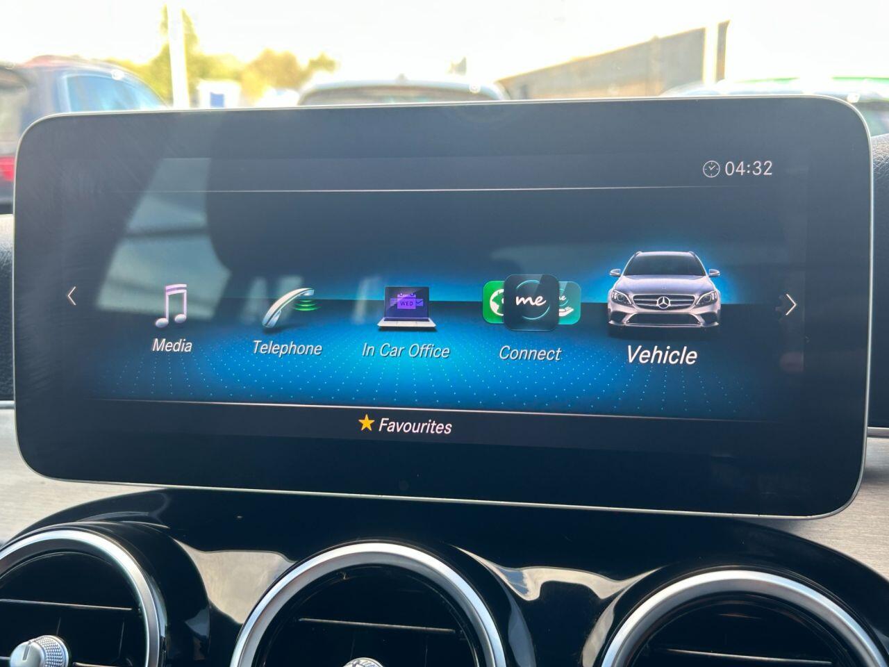 Mercedes-Benz C Class view 20