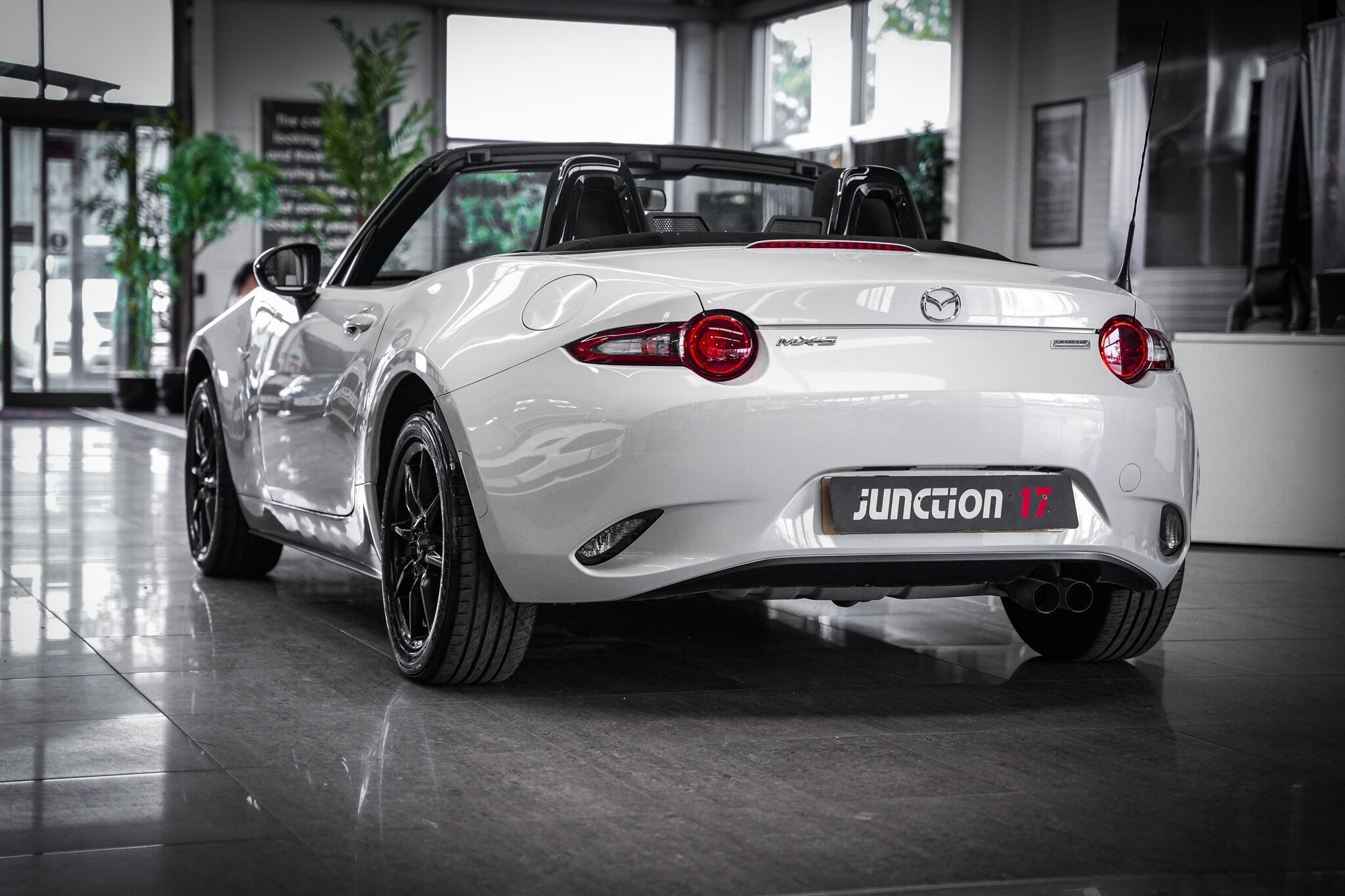 Mazda MX-5 view 14