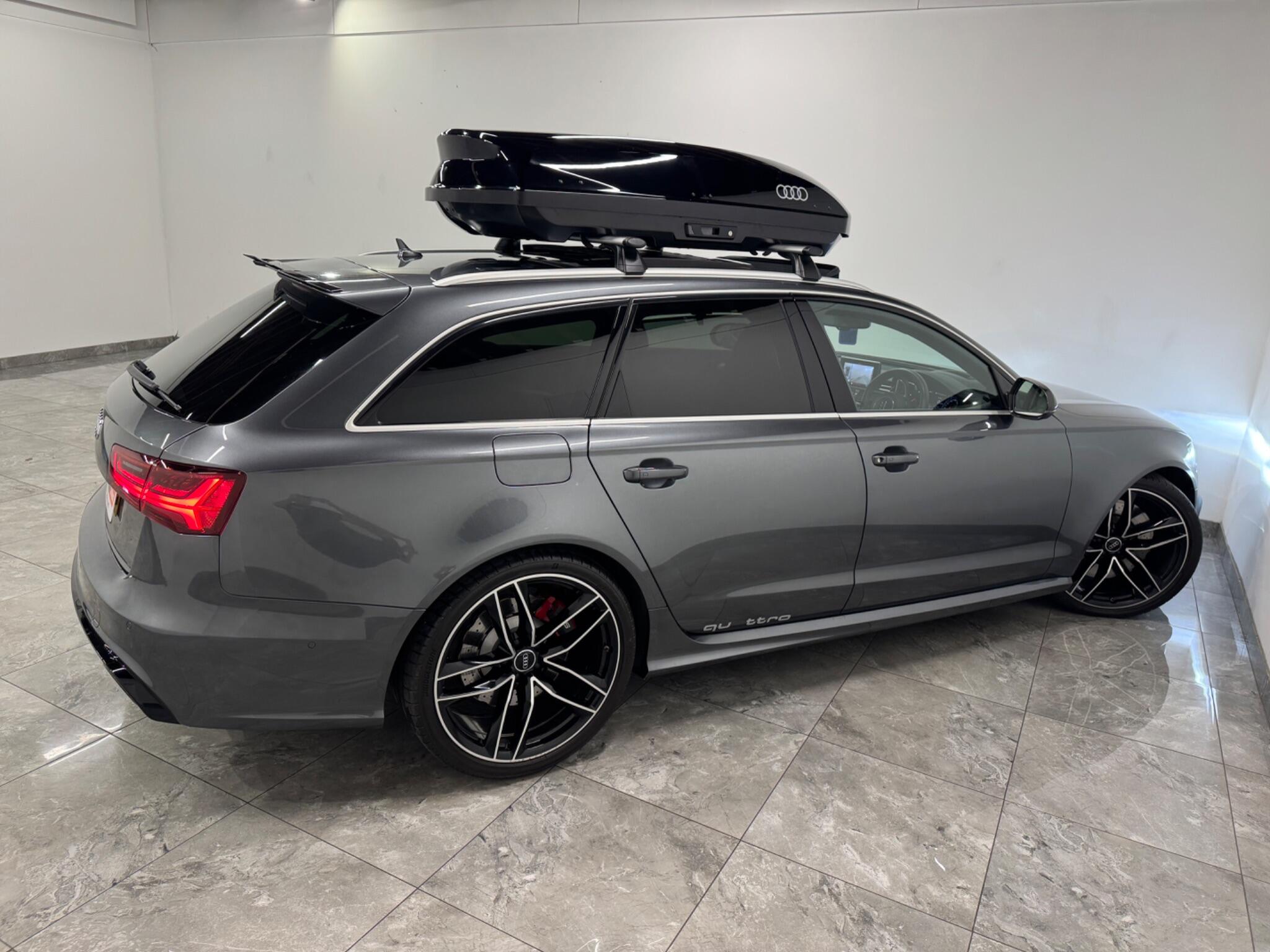 Audi RS6 view 10