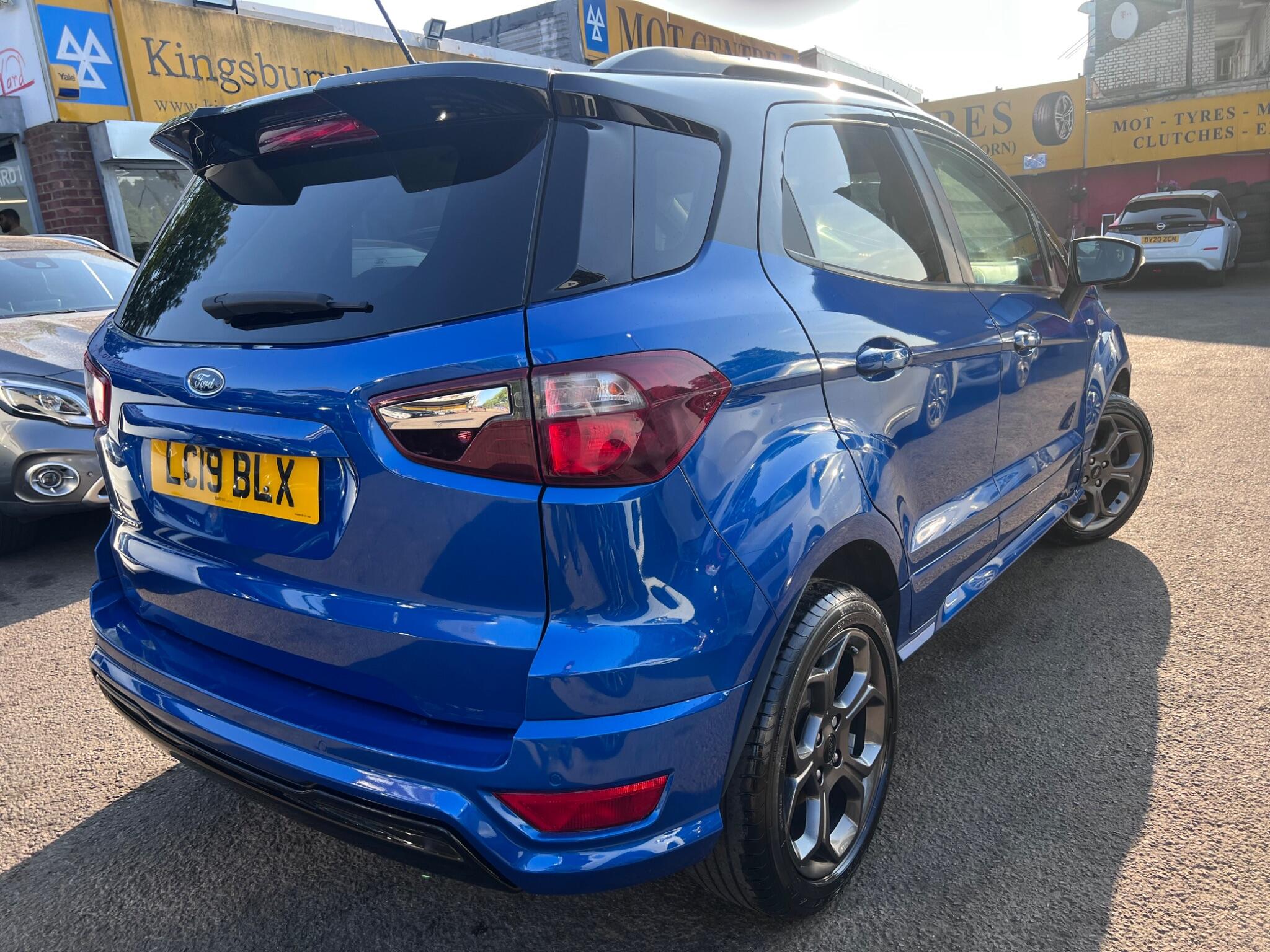 Ford Ecosport view 9