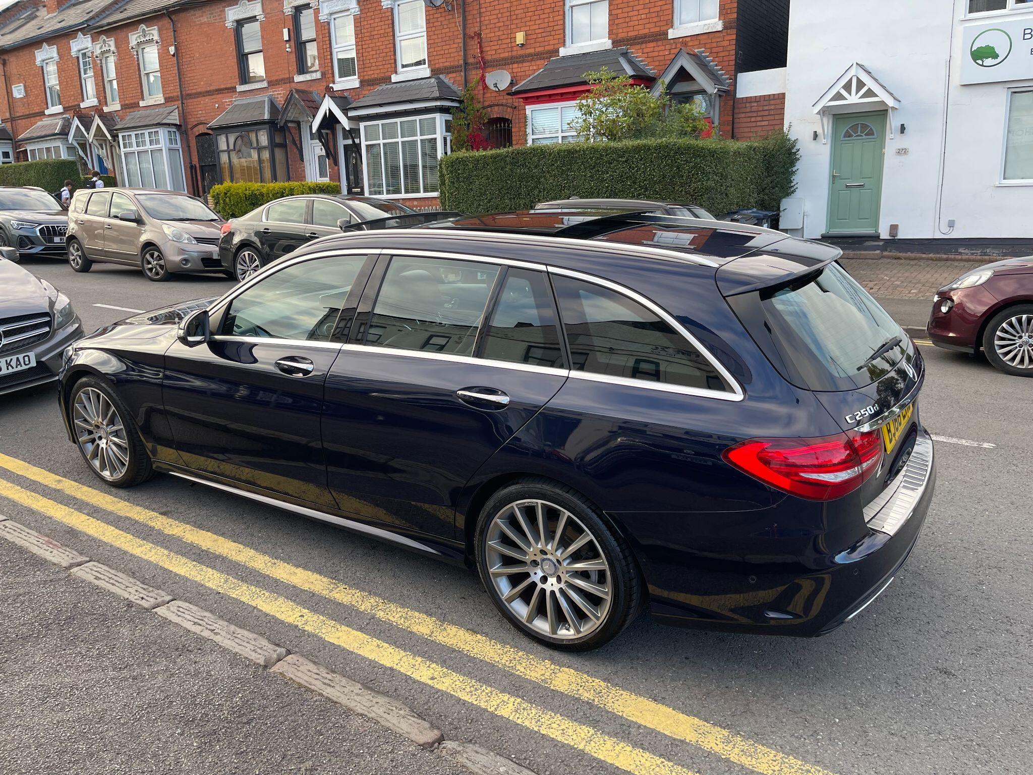 Mercedes-Benz C-Class view 18
