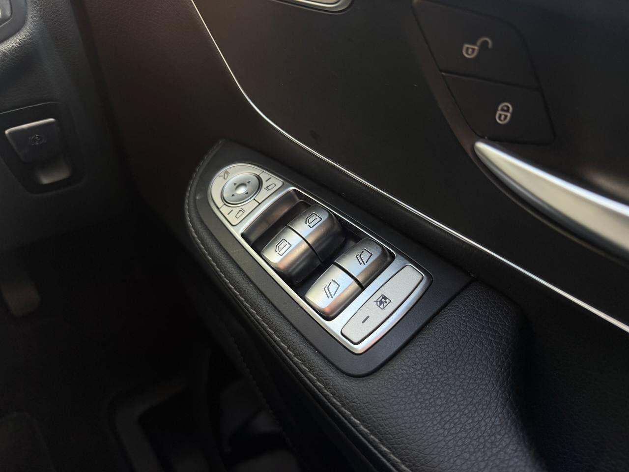 Mercedes-Benz EQV view 30