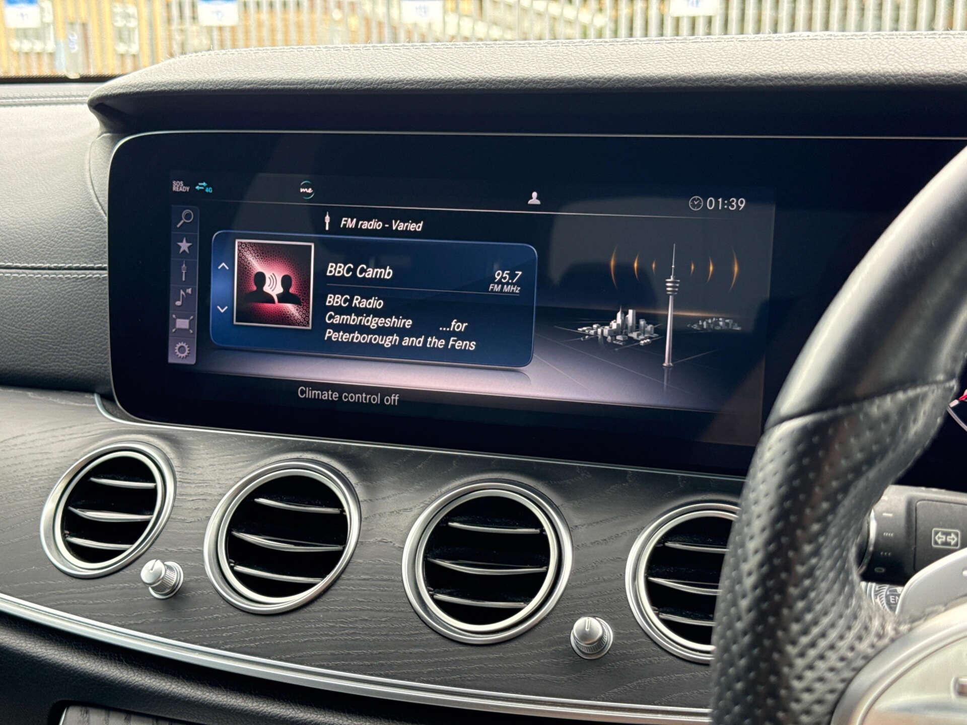 Mercedes-Benz E Class view 64