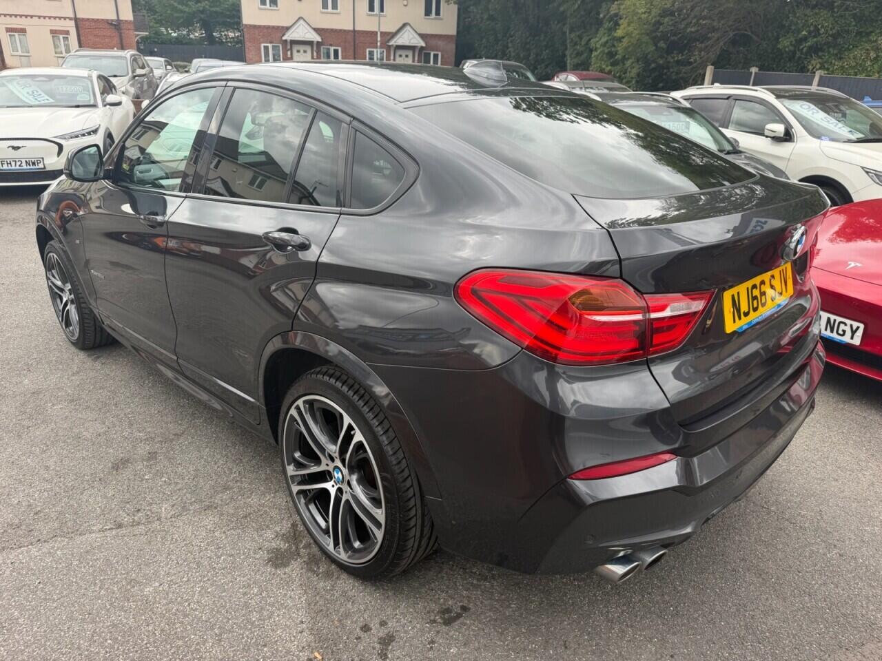 BMW X4 view 7