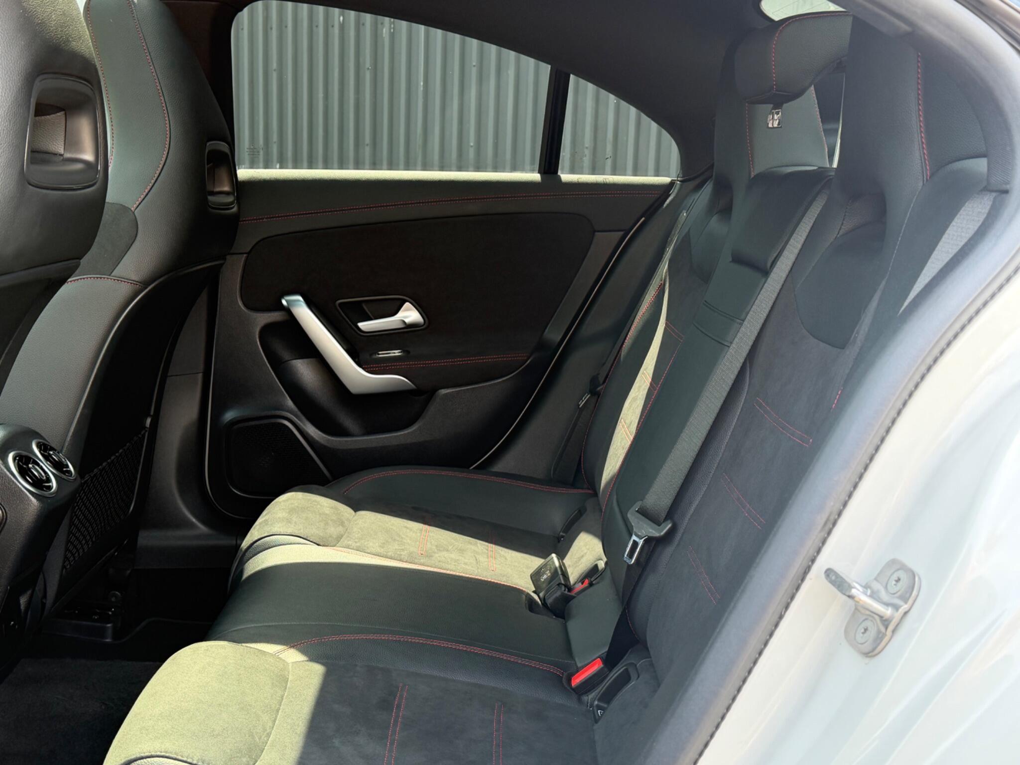 Mercedes-Benz Cla view 13