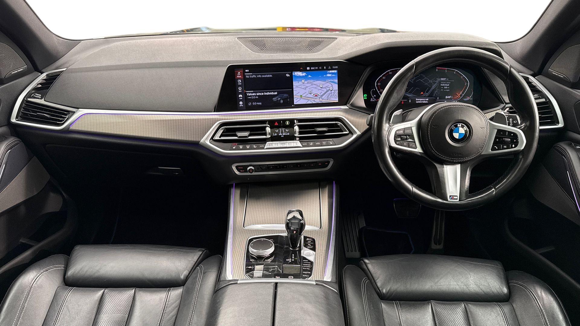 BMW X5 view 4