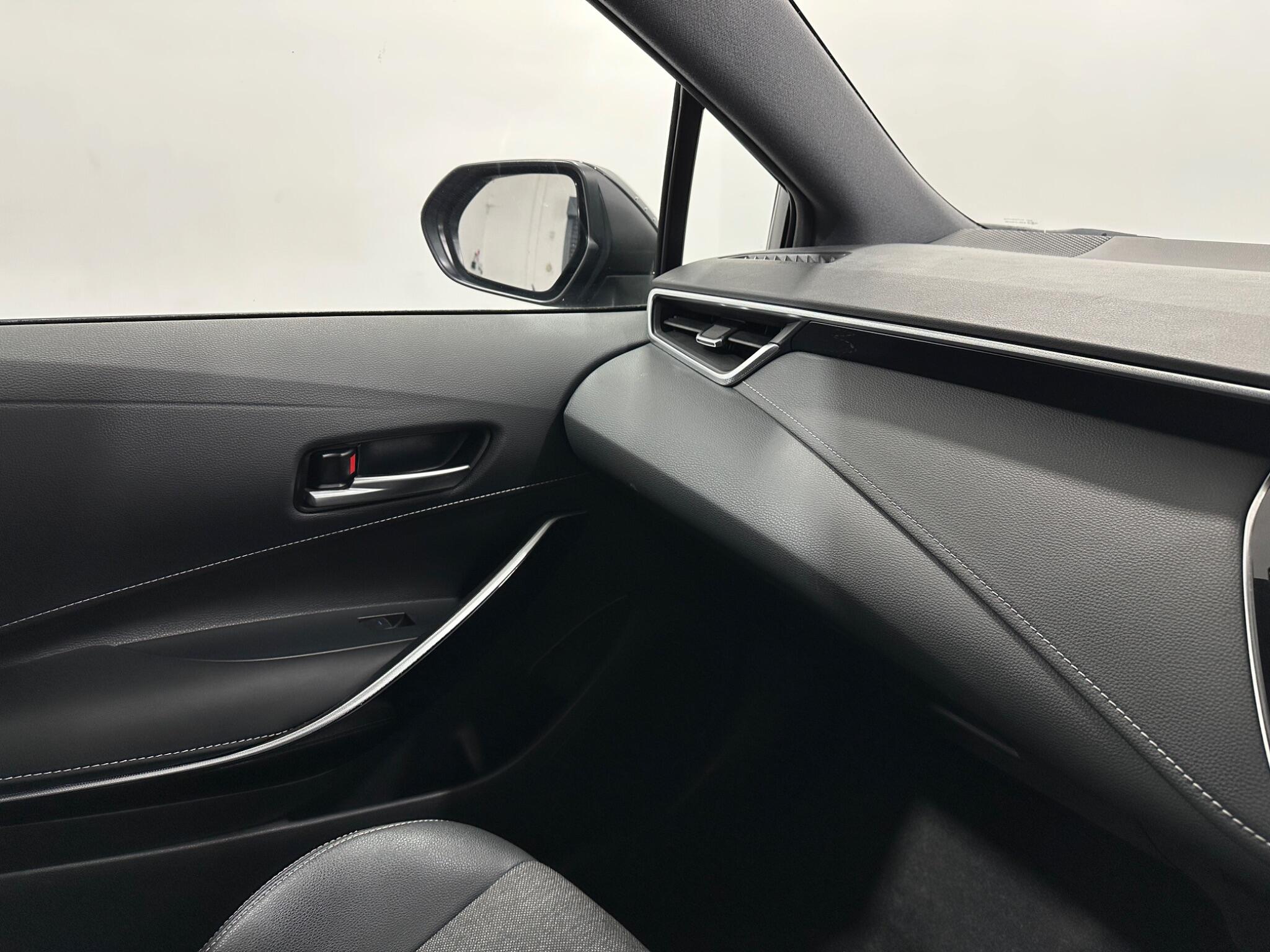 Toyota Corolla view 27