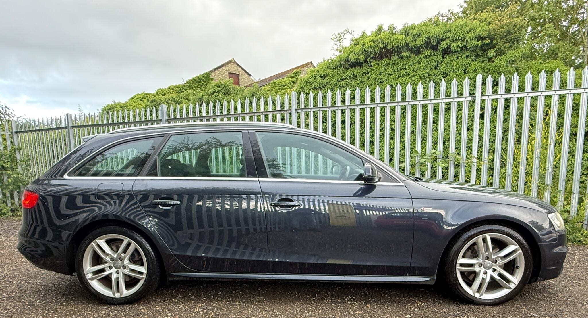 2015 Audi A4 Avant image 18