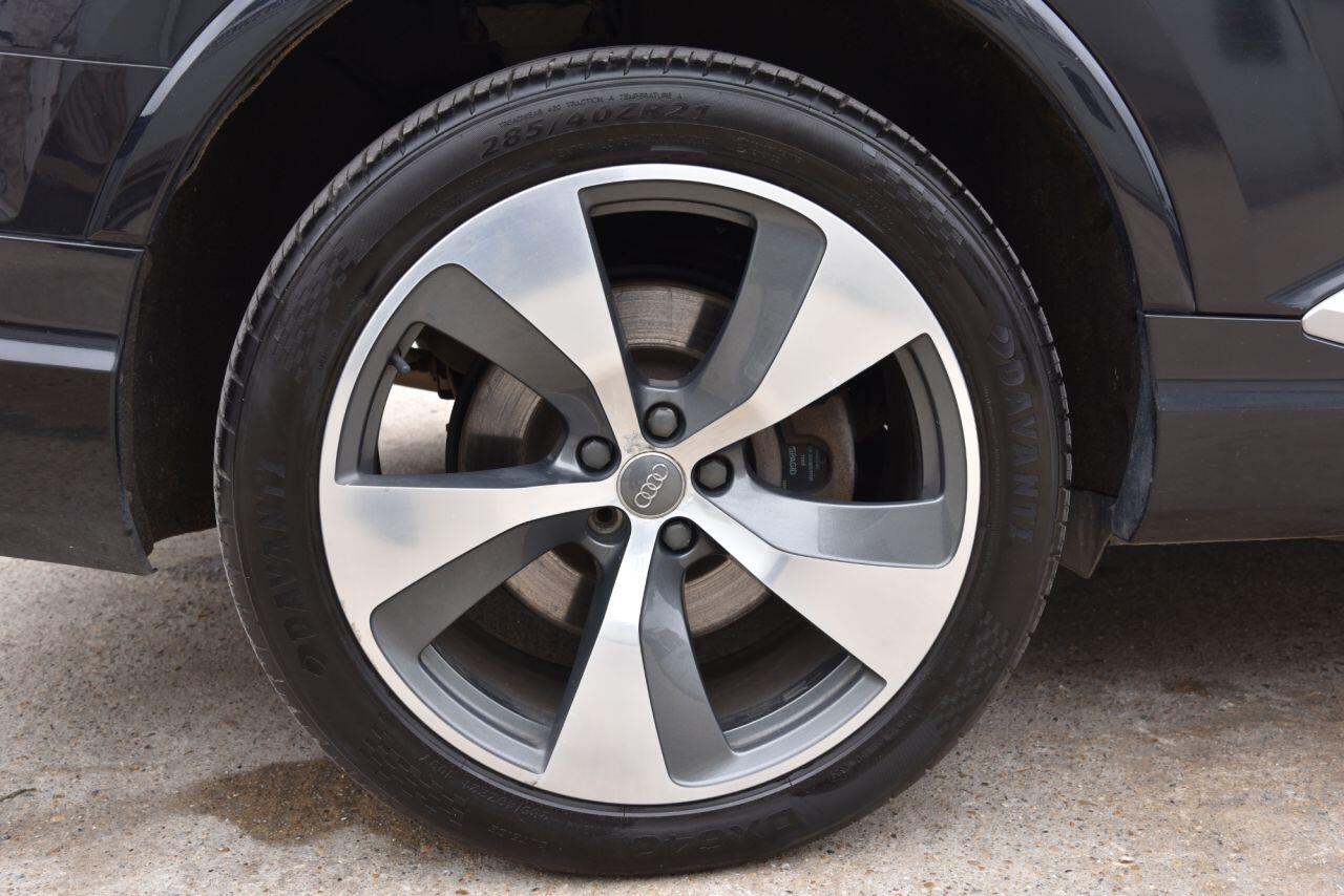 Audi Q7 view 65