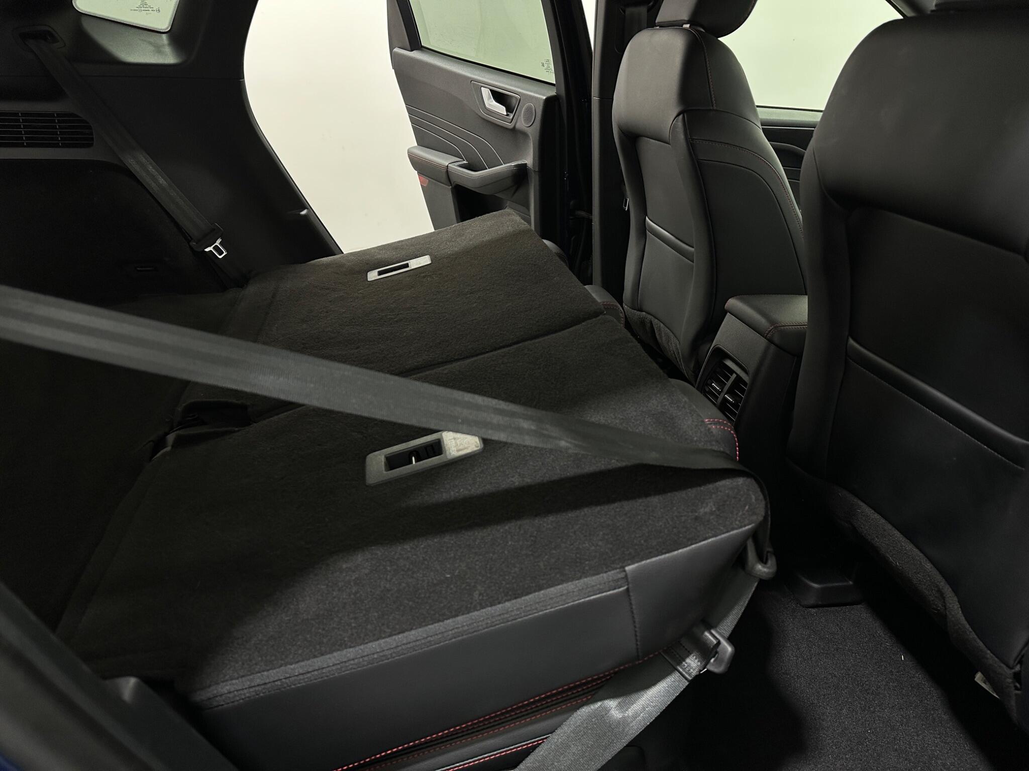 Ford Kuga view 45