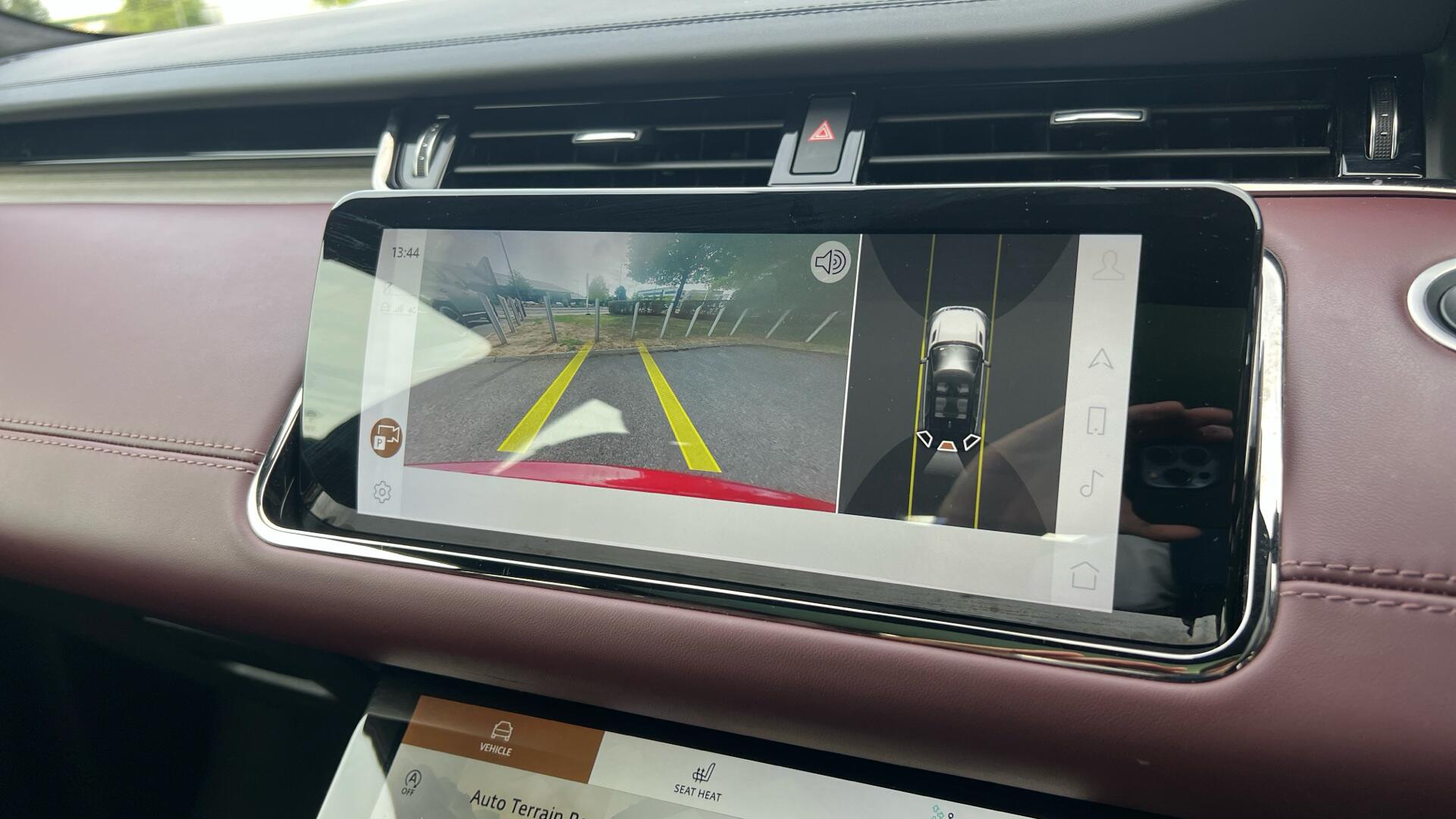Land Rover Range Rover Evoque view 14
