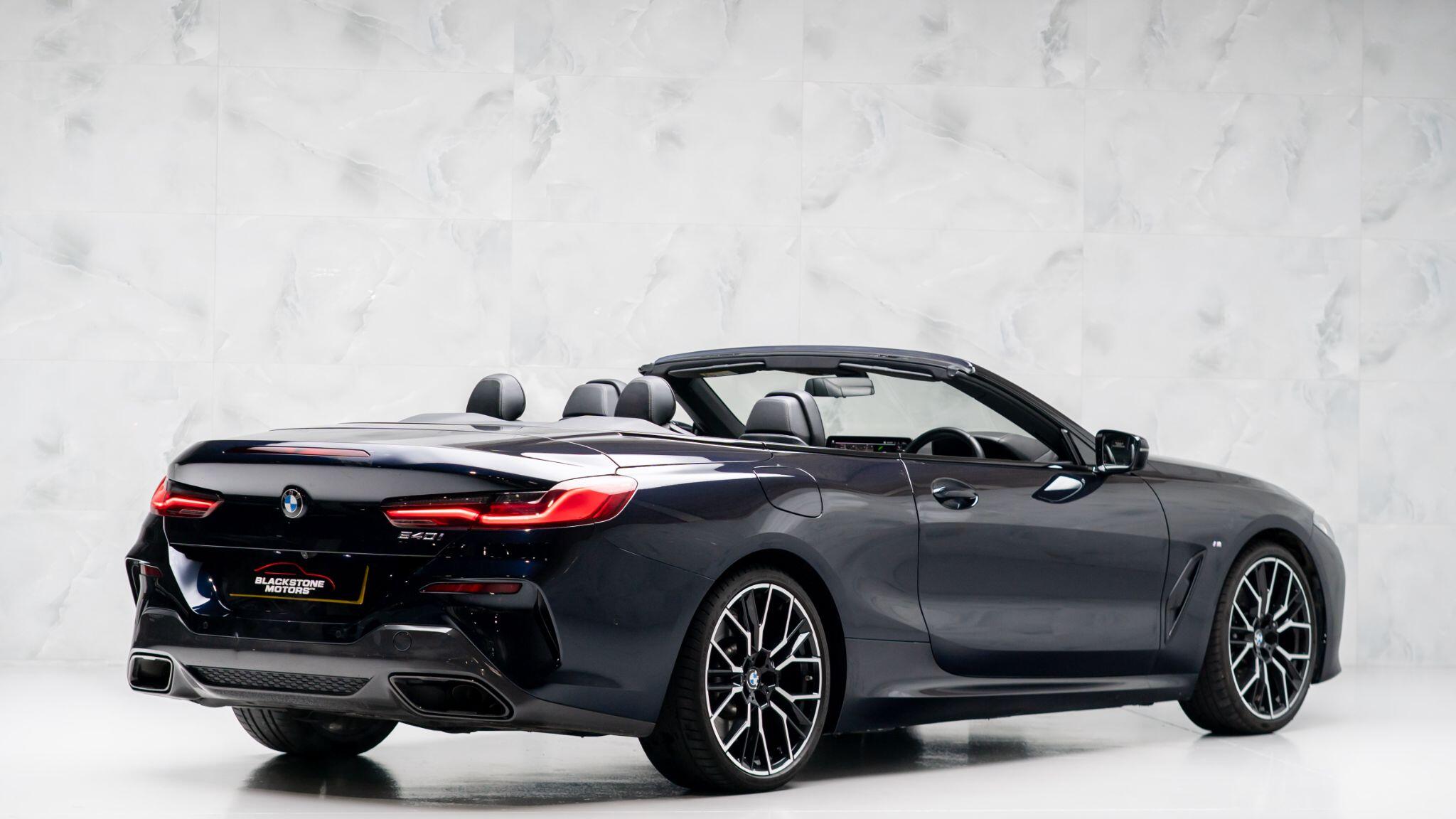 BMW 8 Series view 8