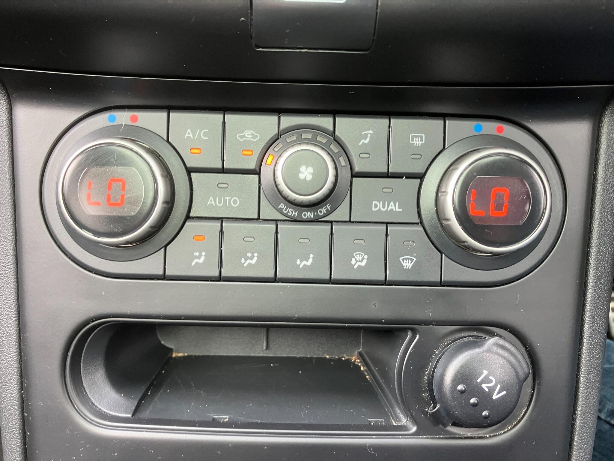Nissan Qashqai+2 view 17