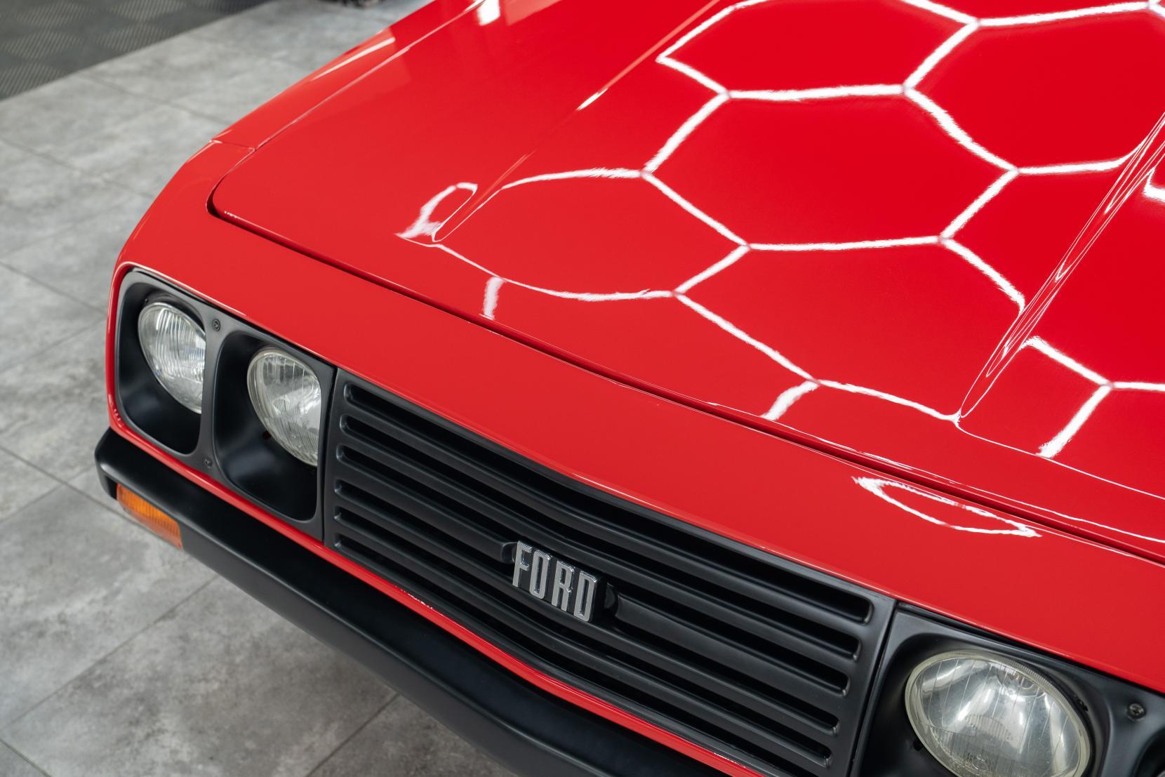 Ford Escort view 29