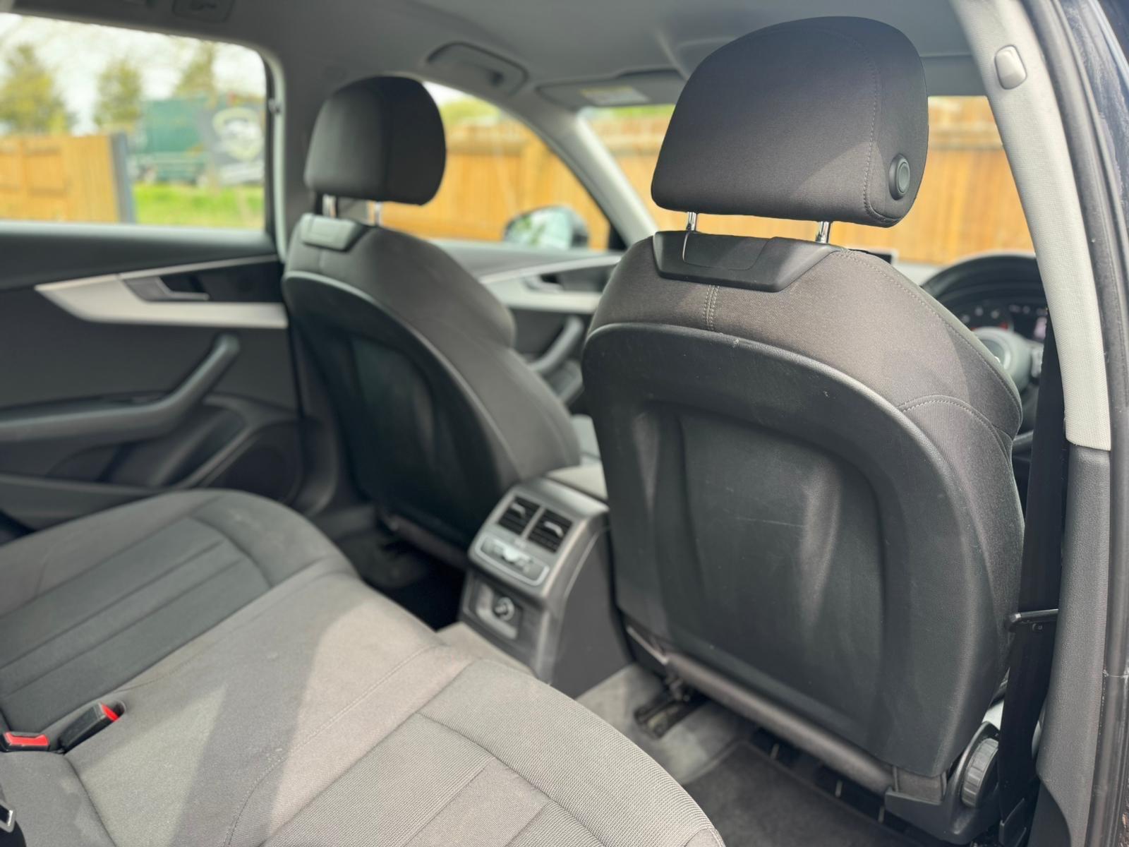 Audi A4 view 29