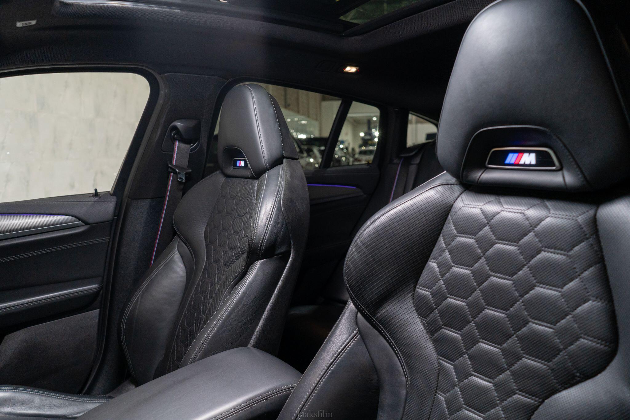 BMW X4 M view 16