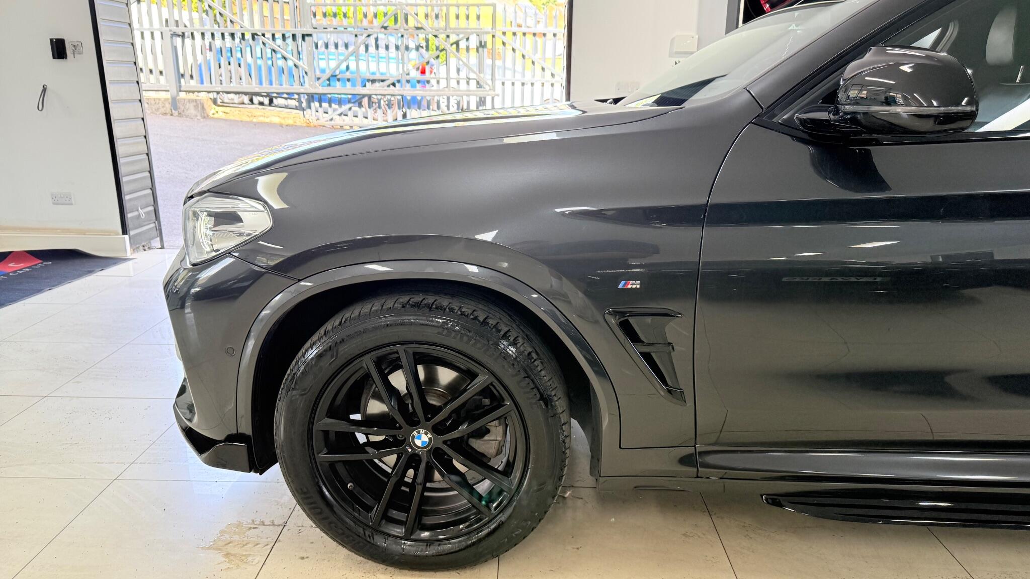 BMW X4 view 41