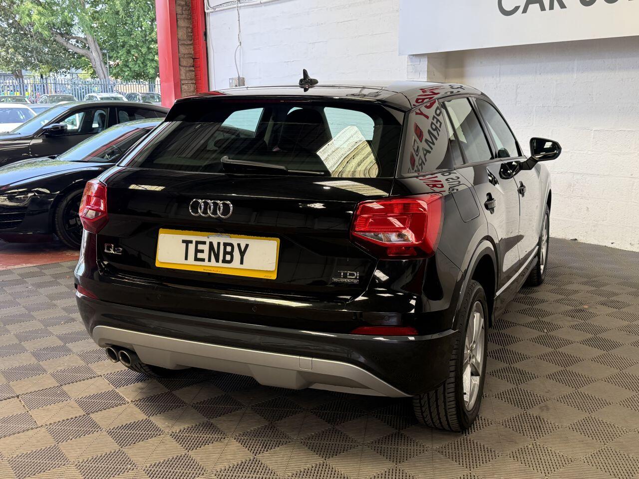 Audi Q2 view 8