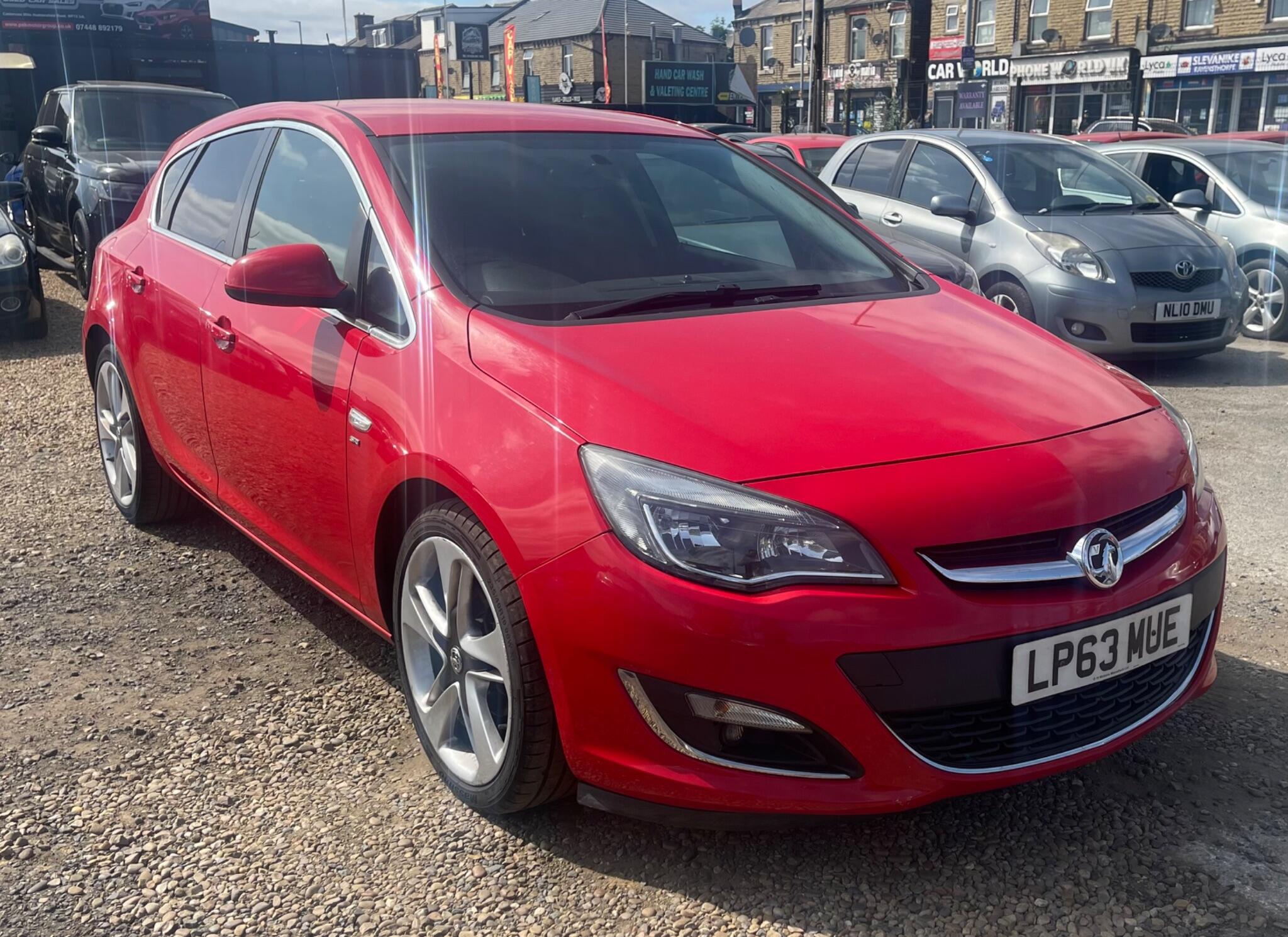 2014 Vauxhall Astra 1.4T 16v SRi Euro 5 5dr • 95,000 miles