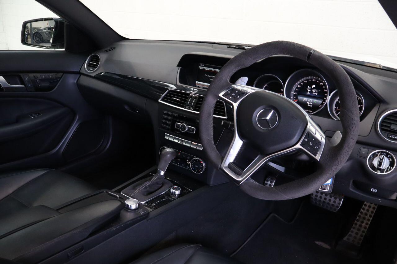 Mercedes-Benz C-Class view 13