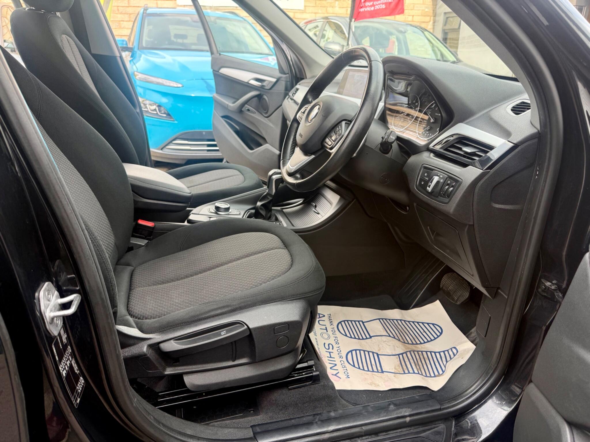 BMW X1 view 10